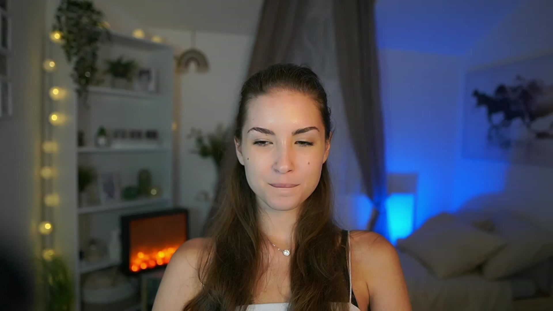 Gallery image thumbnail from Shy_jane's myfreecams stream on, 08/09/2023, 11:58 image 15 of 20