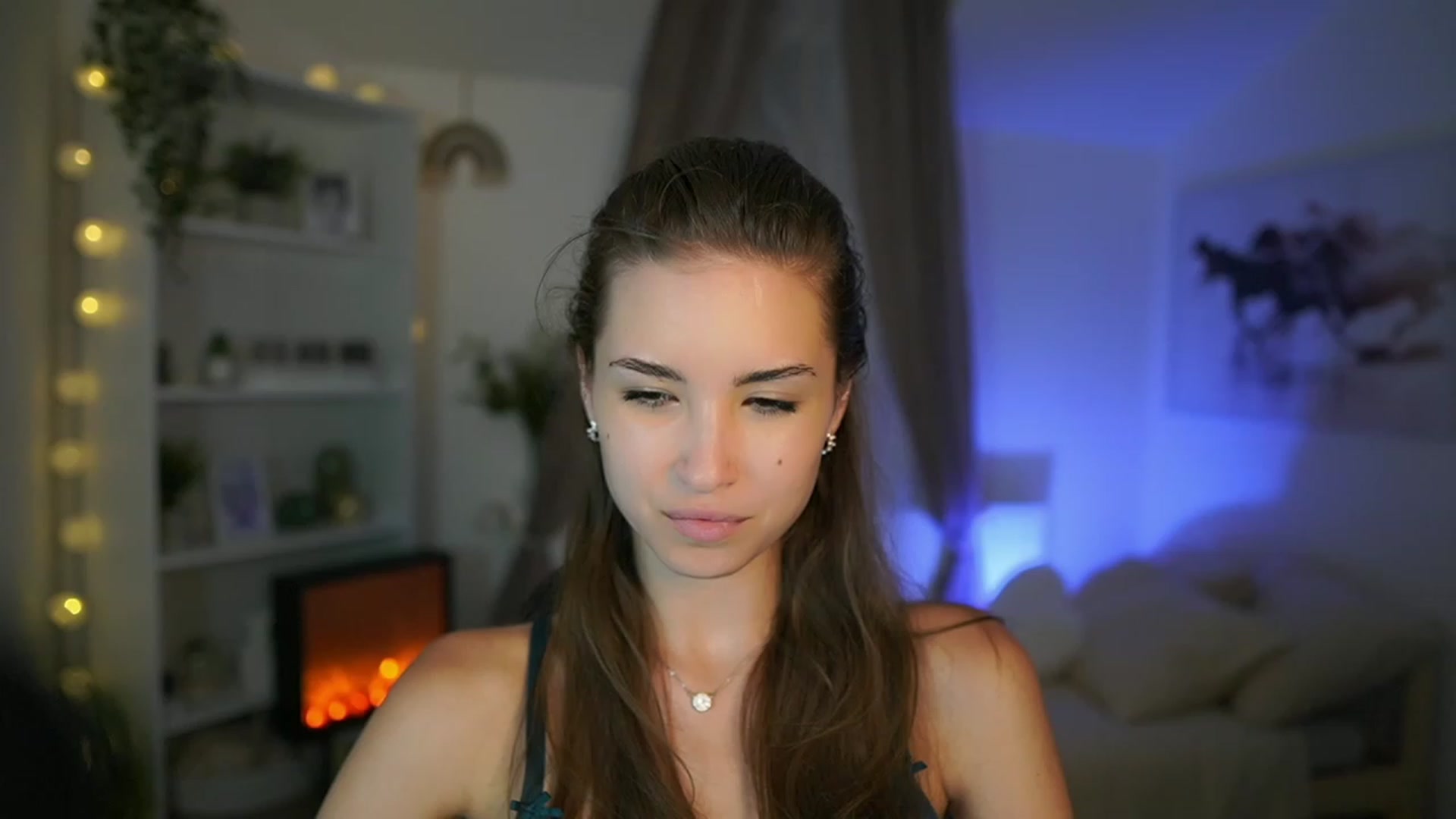 Gallery image thumbnail from Shy_jane's myfreecams stream on, 08/14/2023, 11:24 image 15 of 20