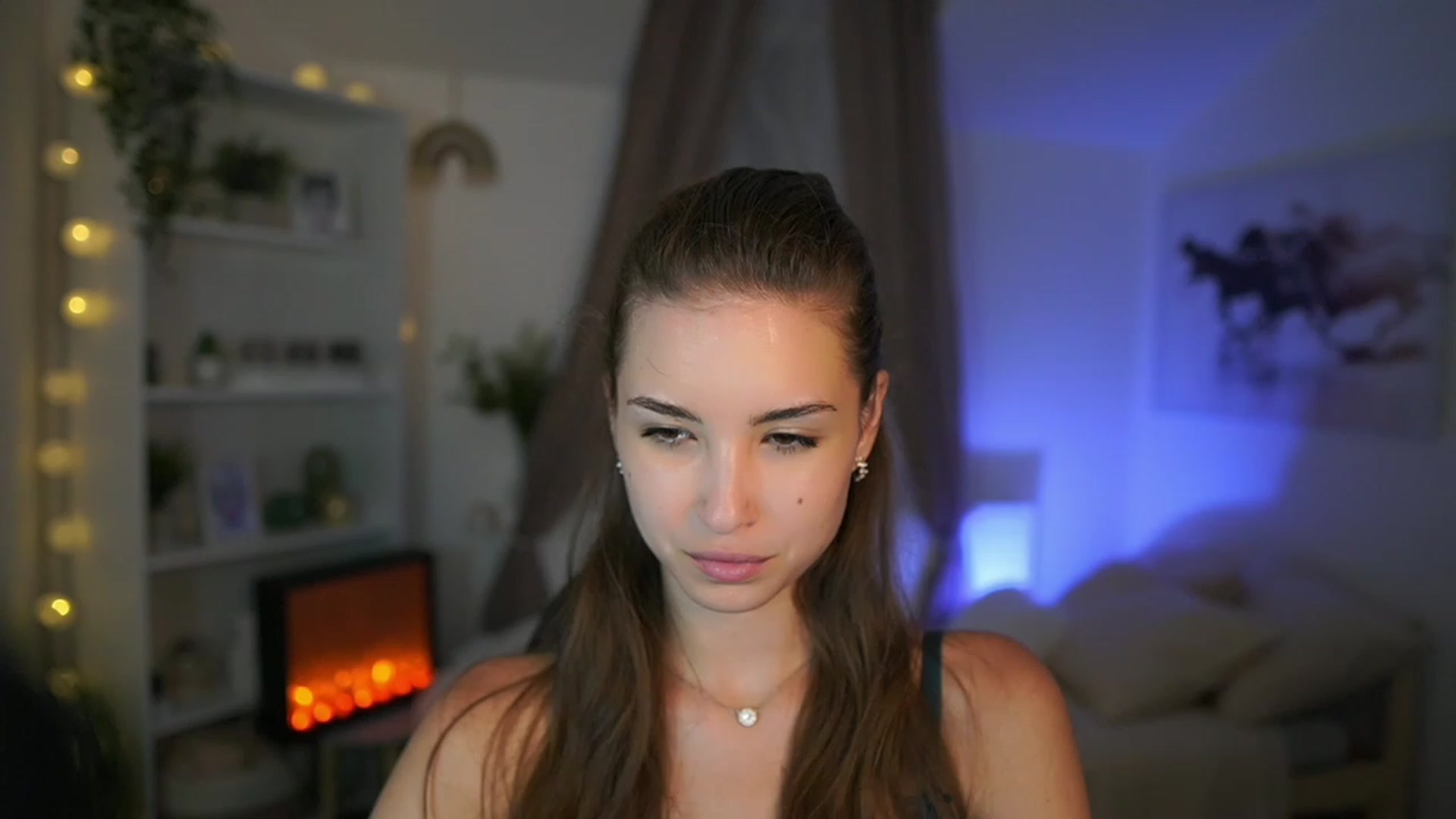 Gallery image thumbnail from Shy_jane's myfreecams stream on, 08/14/2023, 16:47 image 14 of 20