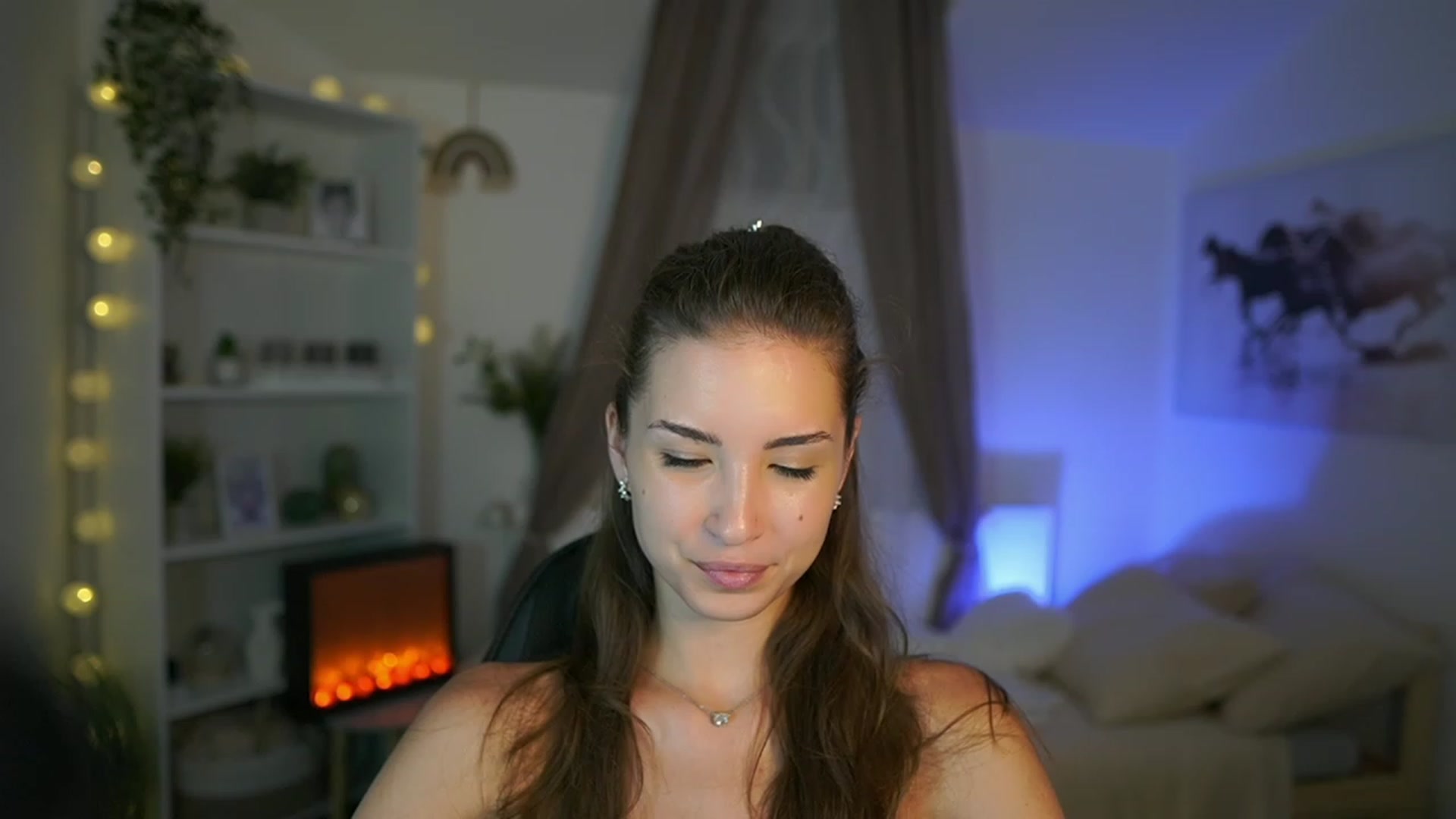 Gallery image thumbnail from Shy_jane's myfreecams stream on, 08/18/2023, 11:23 image 7 of 20