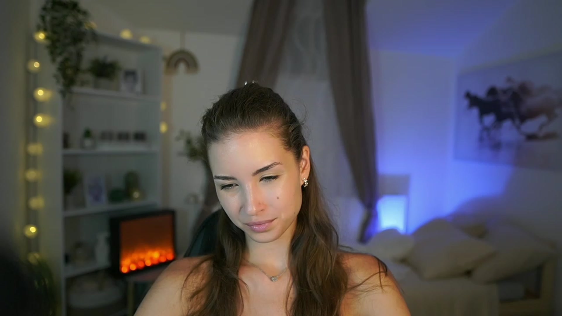 Gallery image thumbnail from Shy_jane's myfreecams stream on, 08/18/2023, 11:23 image 5 of 20
