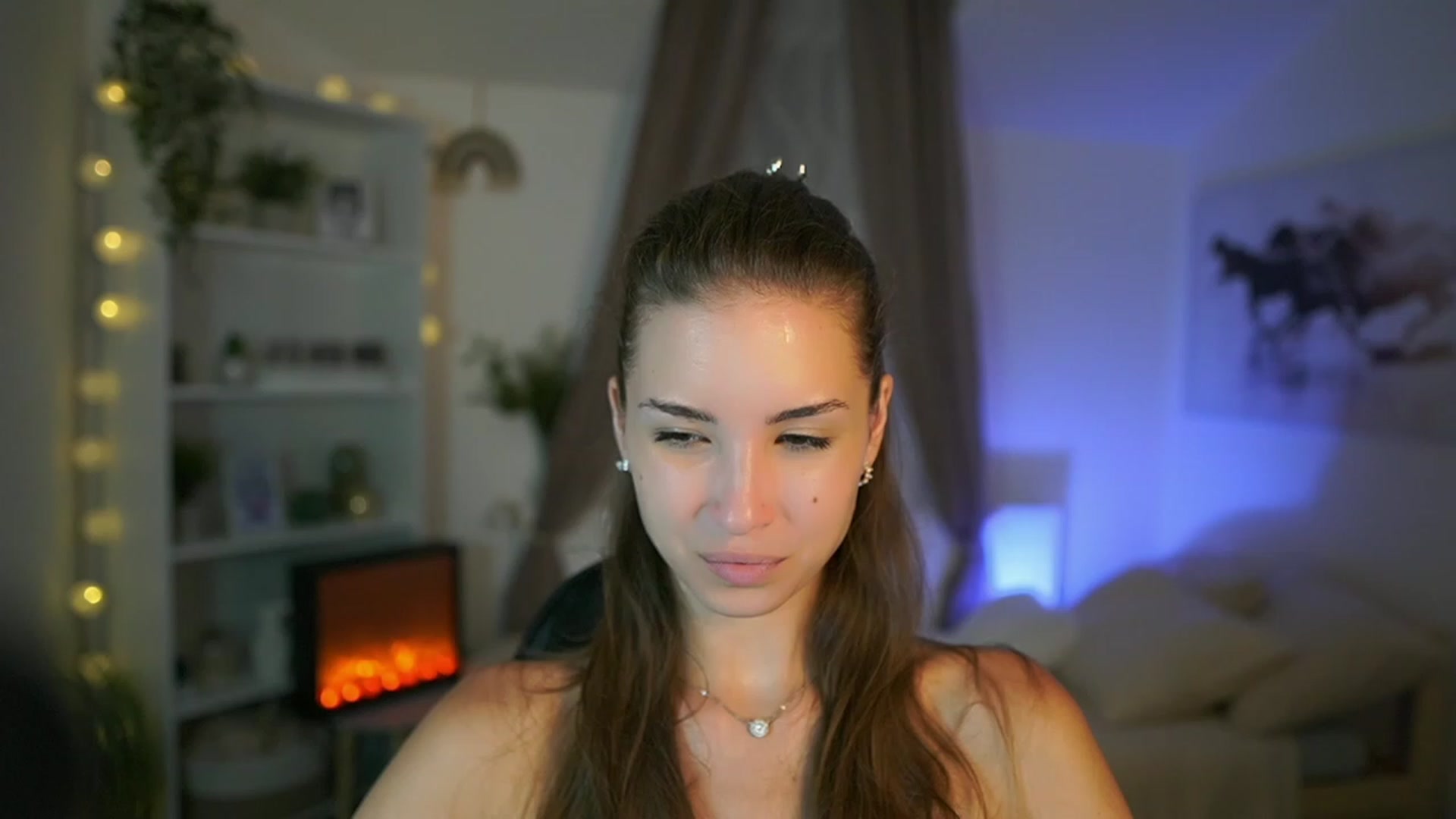 Gallery image thumbnail from Shy_jane's myfreecams stream on, 08/18/2023, 13:45 image 16 of 20