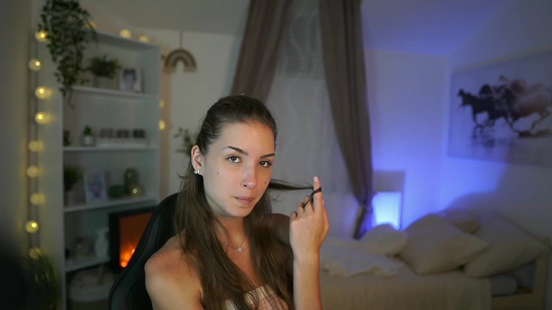 Gallery image thumbnail from Shy_jane's myfreecams stream on, 08/18/2023, 13:45 image 19 of 20