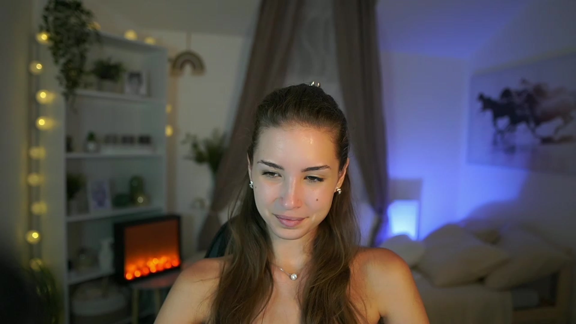 Gallery image thumbnail from Shy_jane's myfreecams stream on, 08/18/2023, 14:23 image 5 of 20