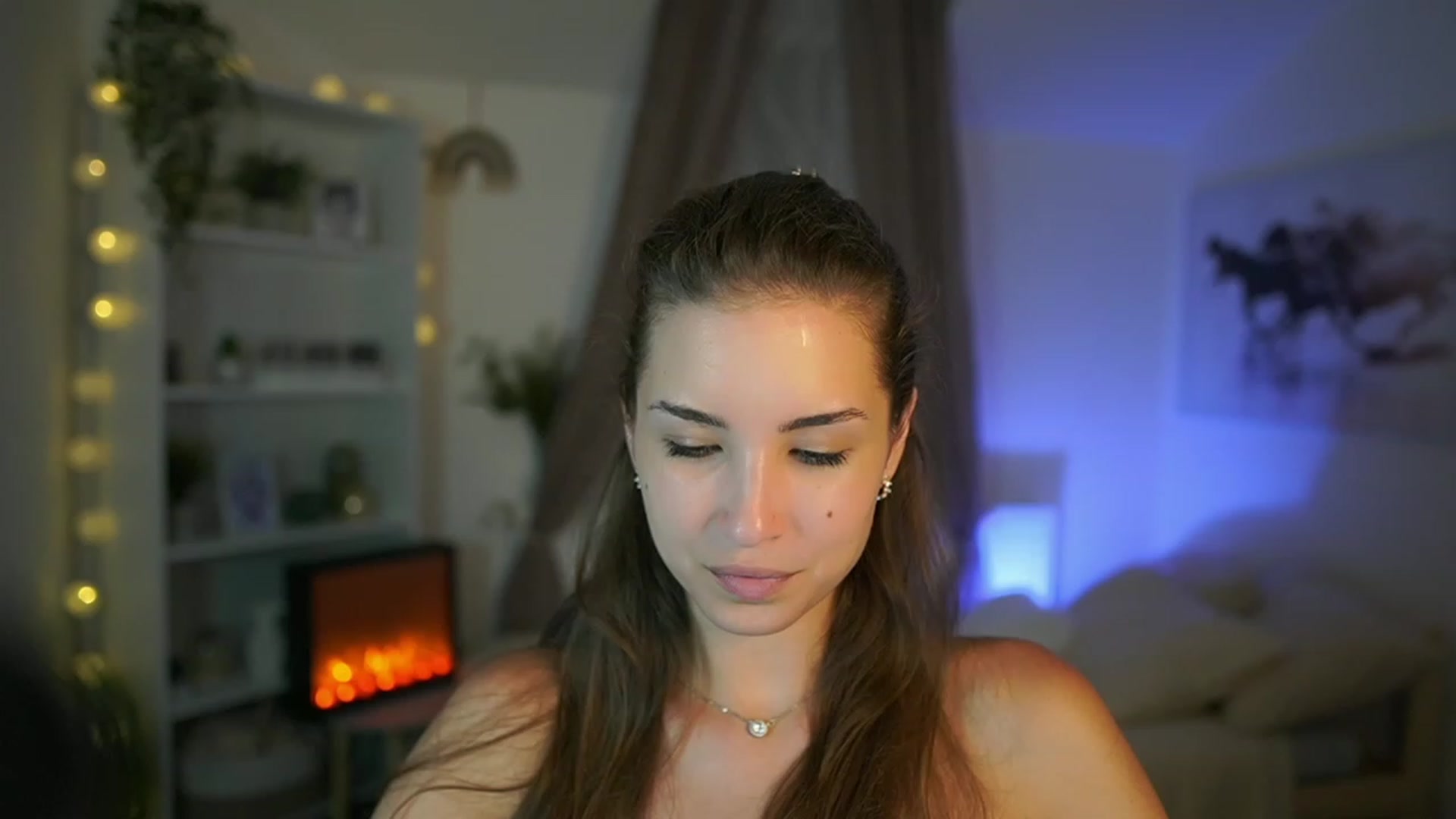 Gallery image thumbnail from Shy_jane's myfreecams stream on, 08/18/2023, 14:23 image 16 of 20