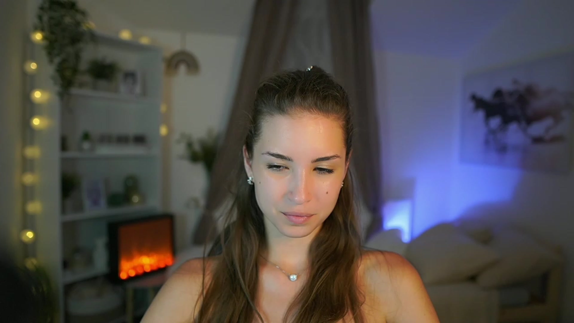 Gallery image thumbnail from Shy_jane's myfreecams stream on, 08/18/2023, 17:23 image 14 of 20