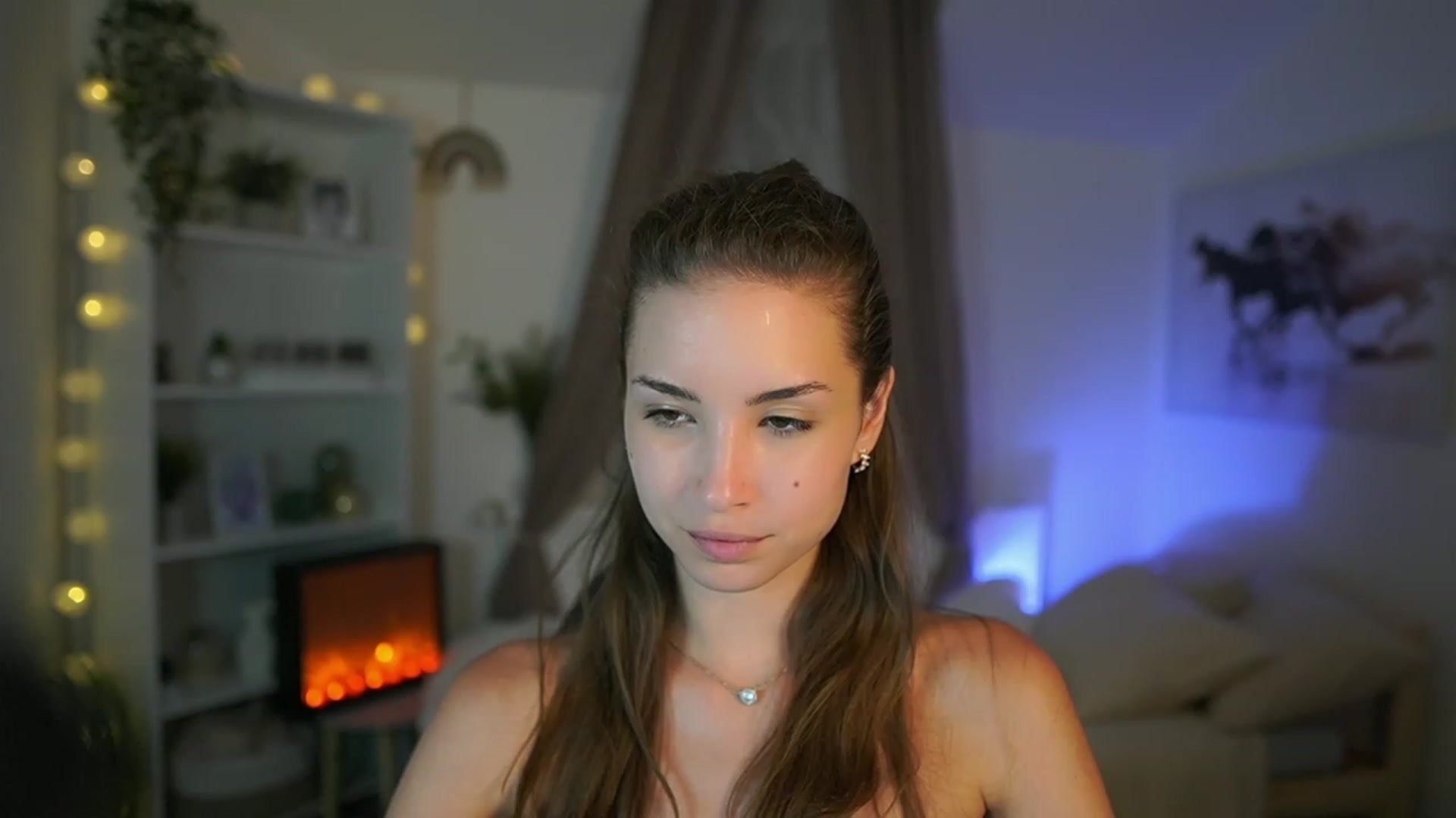 Gallery image thumbnail from Shy_jane's myfreecams stream on, 08/18/2023, 17:23 image 13 of 20