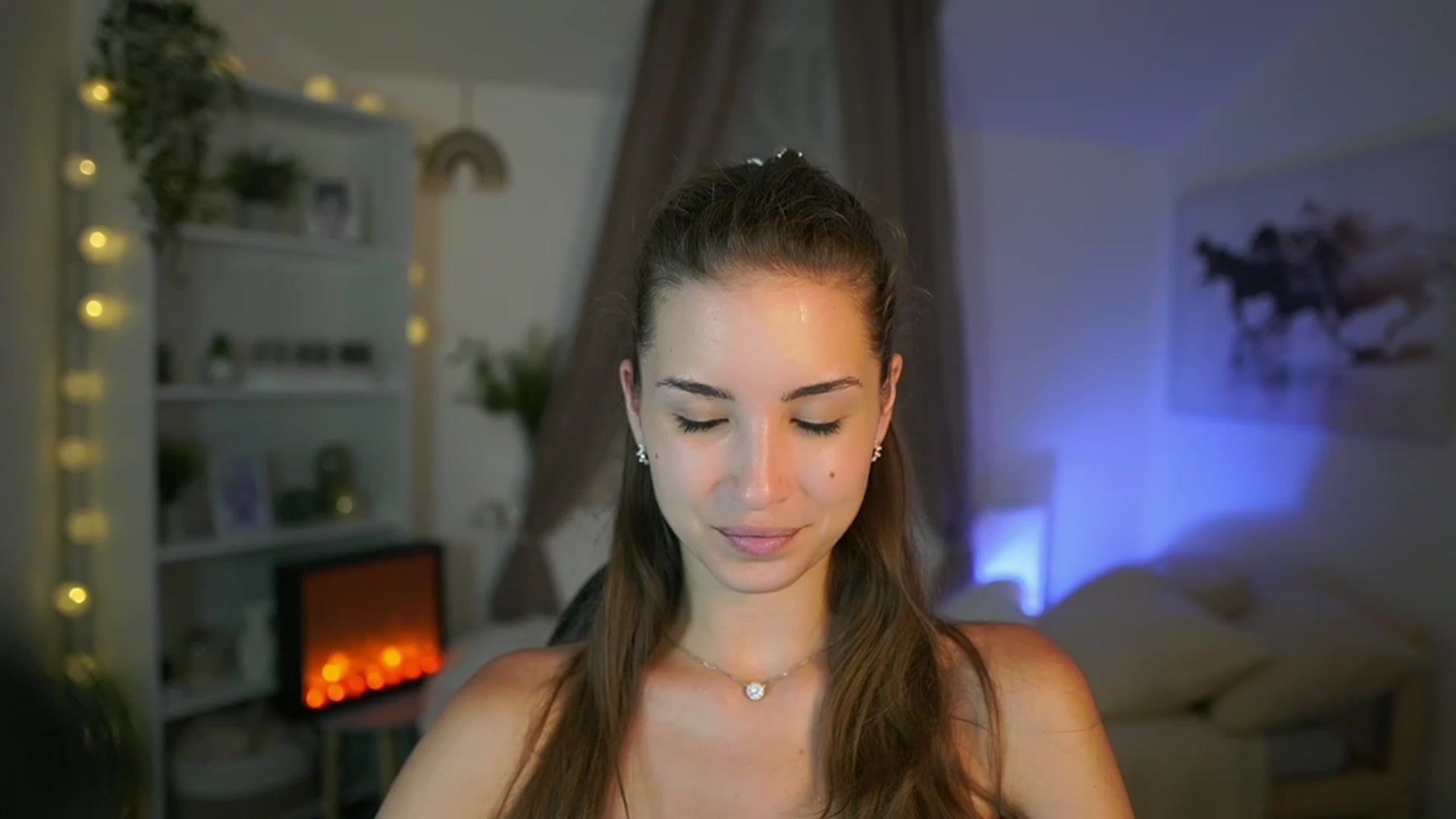 Gallery image thumbnail from Shy_jane's myfreecams stream on, 08/18/2023, 17:23 image 5 of 20