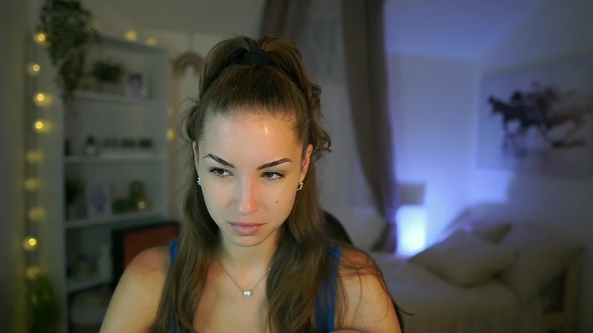 Gallery image thumbnail from Shy_jane's myfreecams stream on, 08/19/2023, 08:00 image 8 of 20