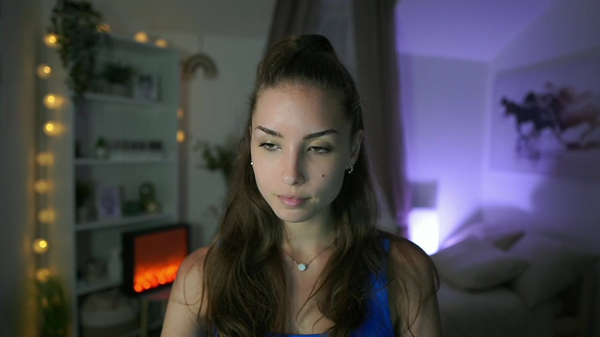 Gallery image thumbnail from Shy_jane's myfreecams stream on, 08/19/2023, 17:32 image 10 of 20
