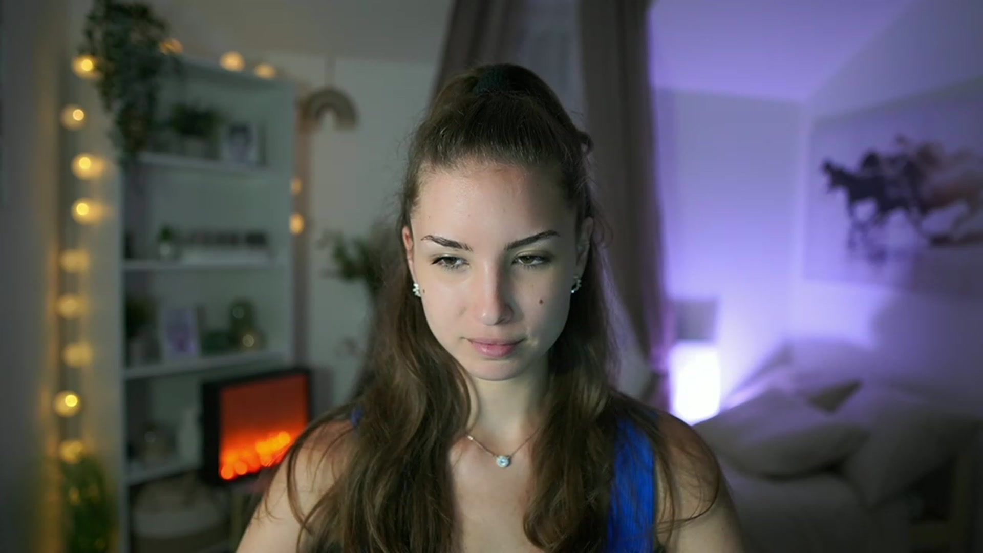 Gallery image thumbnail from Shy_jane's myfreecams stream on, 08/19/2023, 17:32 image 6 of 20