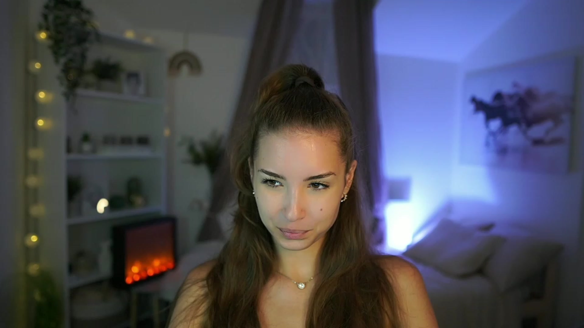 Gallery image thumbnail from Shy_jane's myfreecams stream on, 08/23/2023, 11:14 image 16 of 20