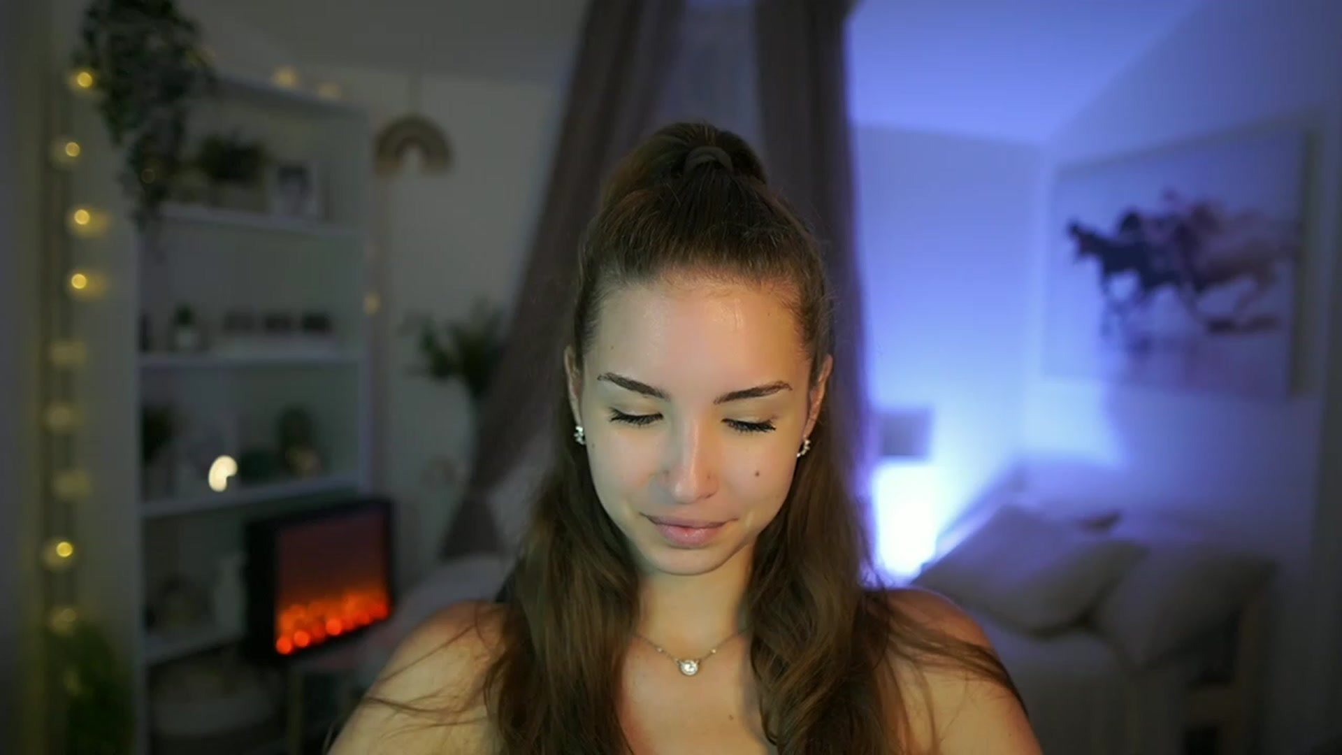 Gallery image thumbnail from Shy_jane's myfreecams stream on, 08/23/2023, 12:24 image 7 of 20