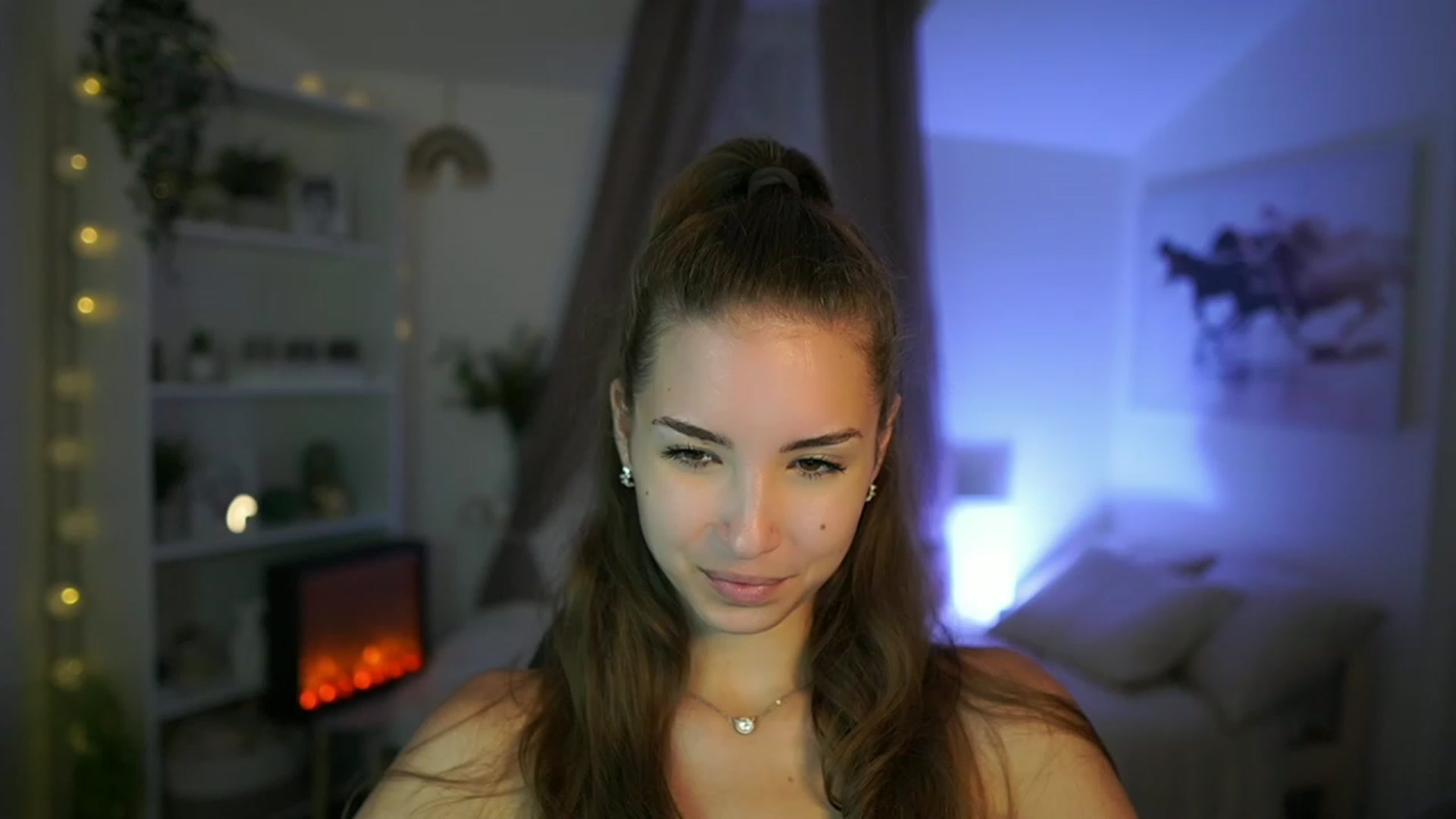 Gallery image thumbnail from Shy_jane's myfreecams stream on, 08/23/2023, 12:24 image 9 of 20