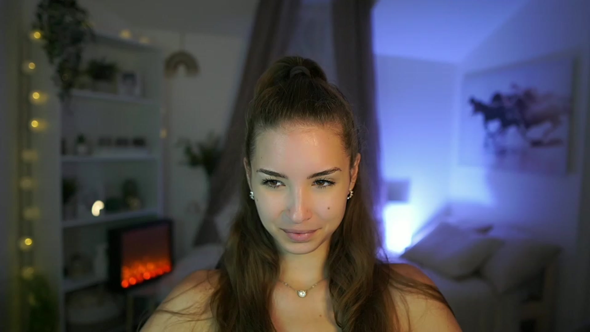 Gallery image thumbnail from Shy_jane's myfreecams stream on, 08/23/2023, 12:24 image 8 of 20
