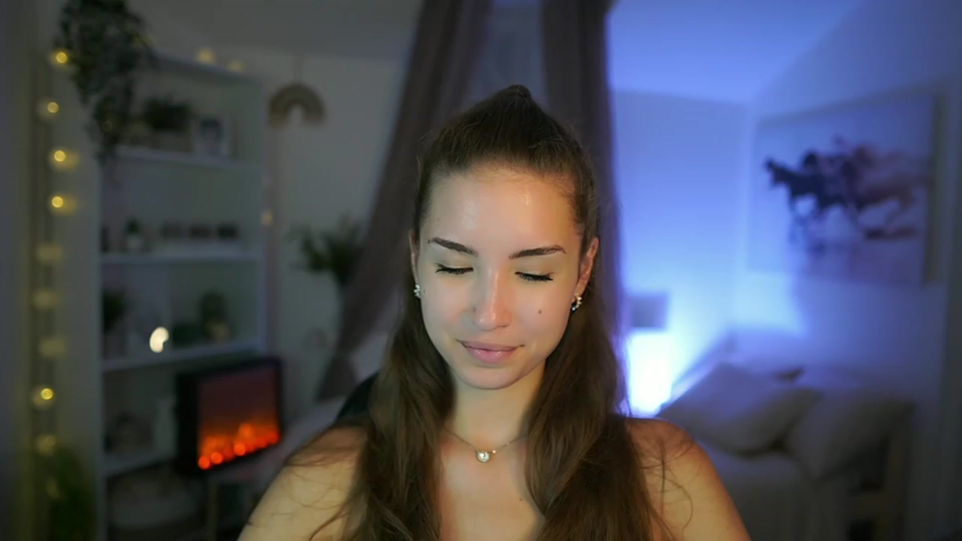 Gallery image thumbnail from Shy_jane's myfreecams stream on, 08/23/2023, 14:16 image 12 of 20