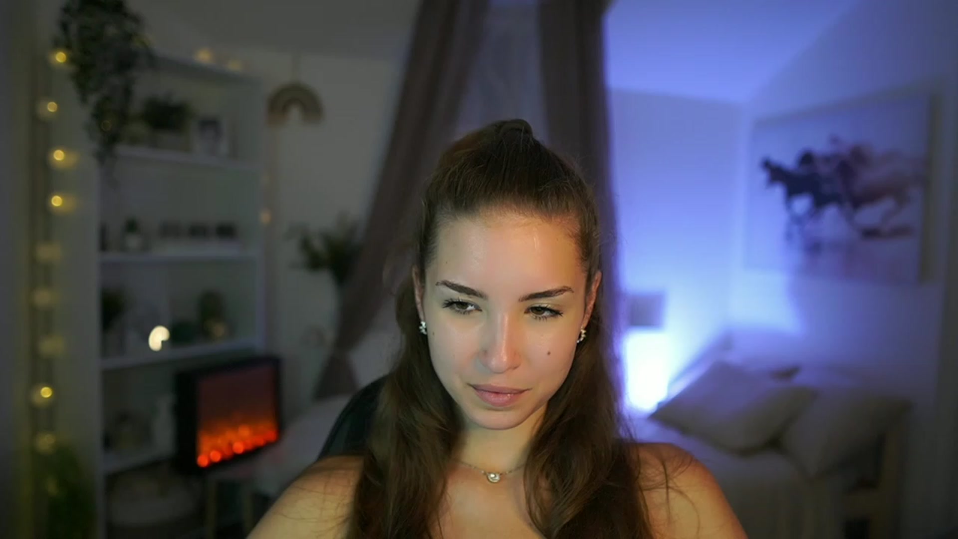 Gallery image thumbnail from Shy_jane's myfreecams stream on, 08/23/2023, 14:16 image 16 of 20