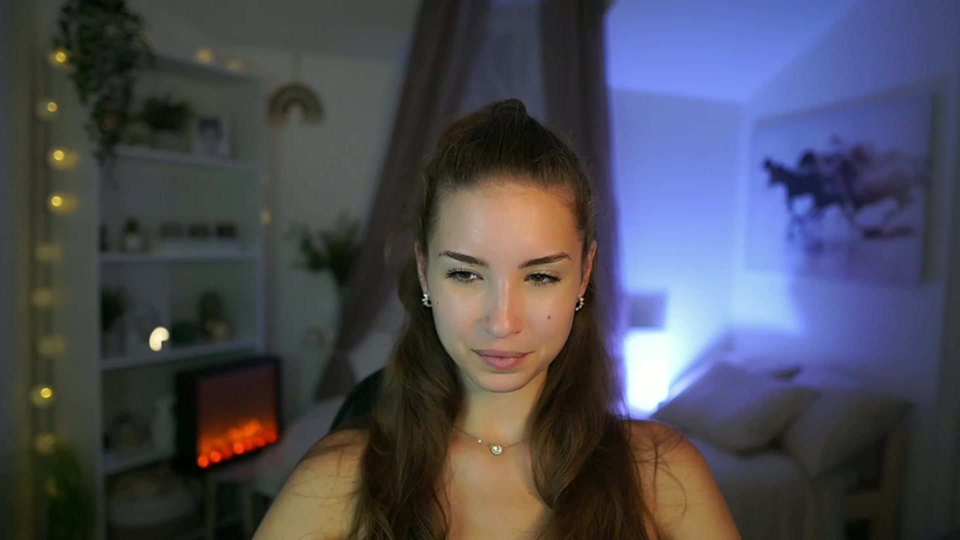 Gallery image thumbnail from Shy_jane's myfreecams stream on, 08/23/2023, 14:16 image 14 of 20