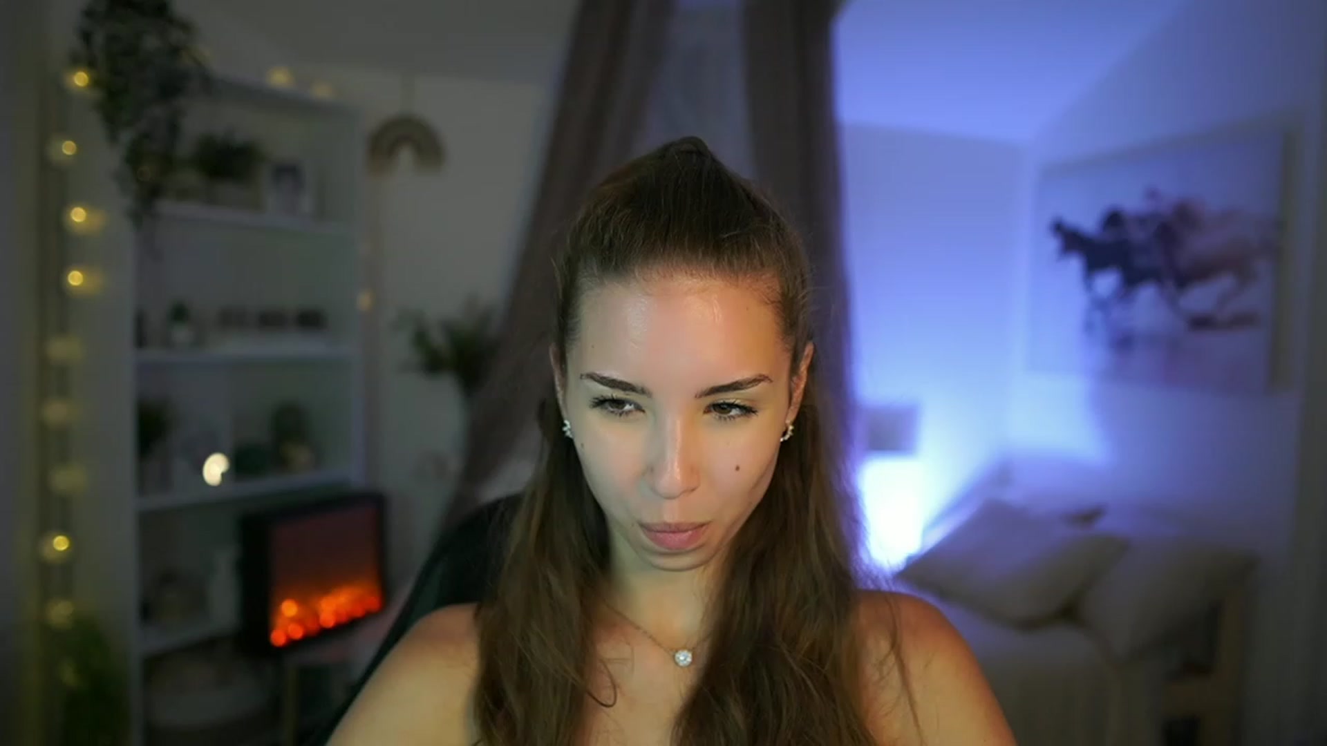 Gallery image thumbnail from Shy_jane's myfreecams stream on, 08/23/2023, 16:36 image 3 of 20