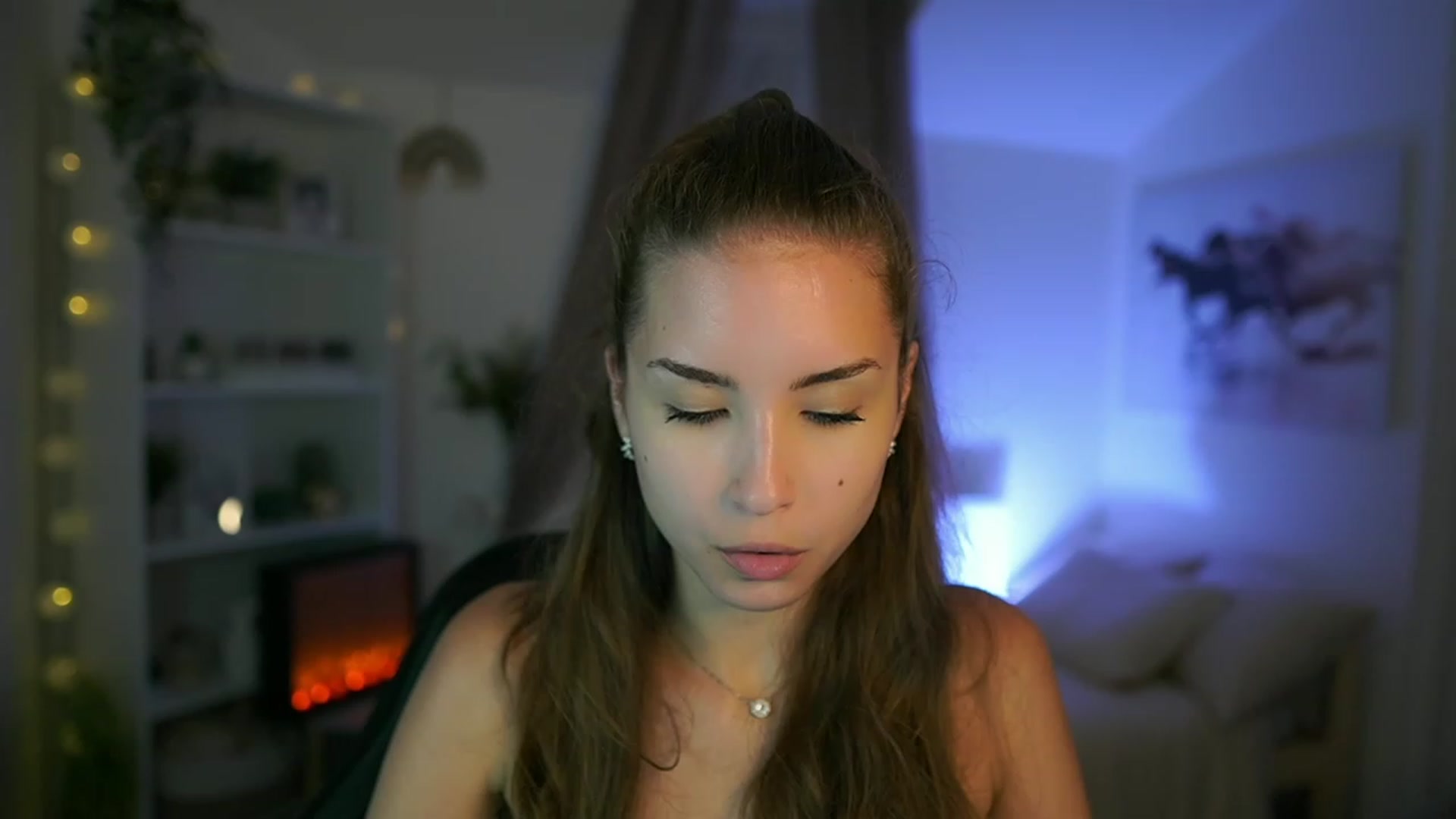 Gallery image thumbnail from Shy_jane's myfreecams stream on, 08/23/2023, 16:36 image 1 of 20