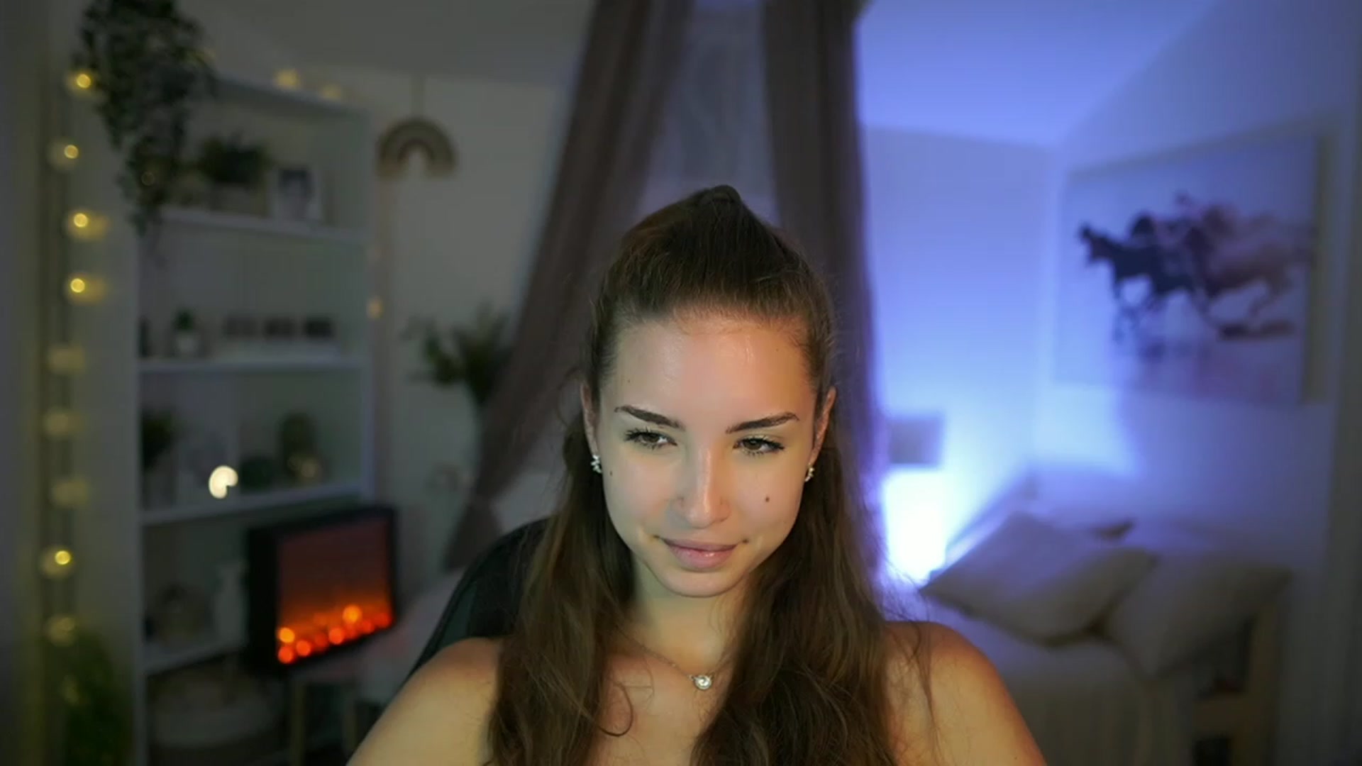 Gallery image thumbnail from Shy_jane's myfreecams stream on, 08/23/2023, 16:36 image 5 of 20