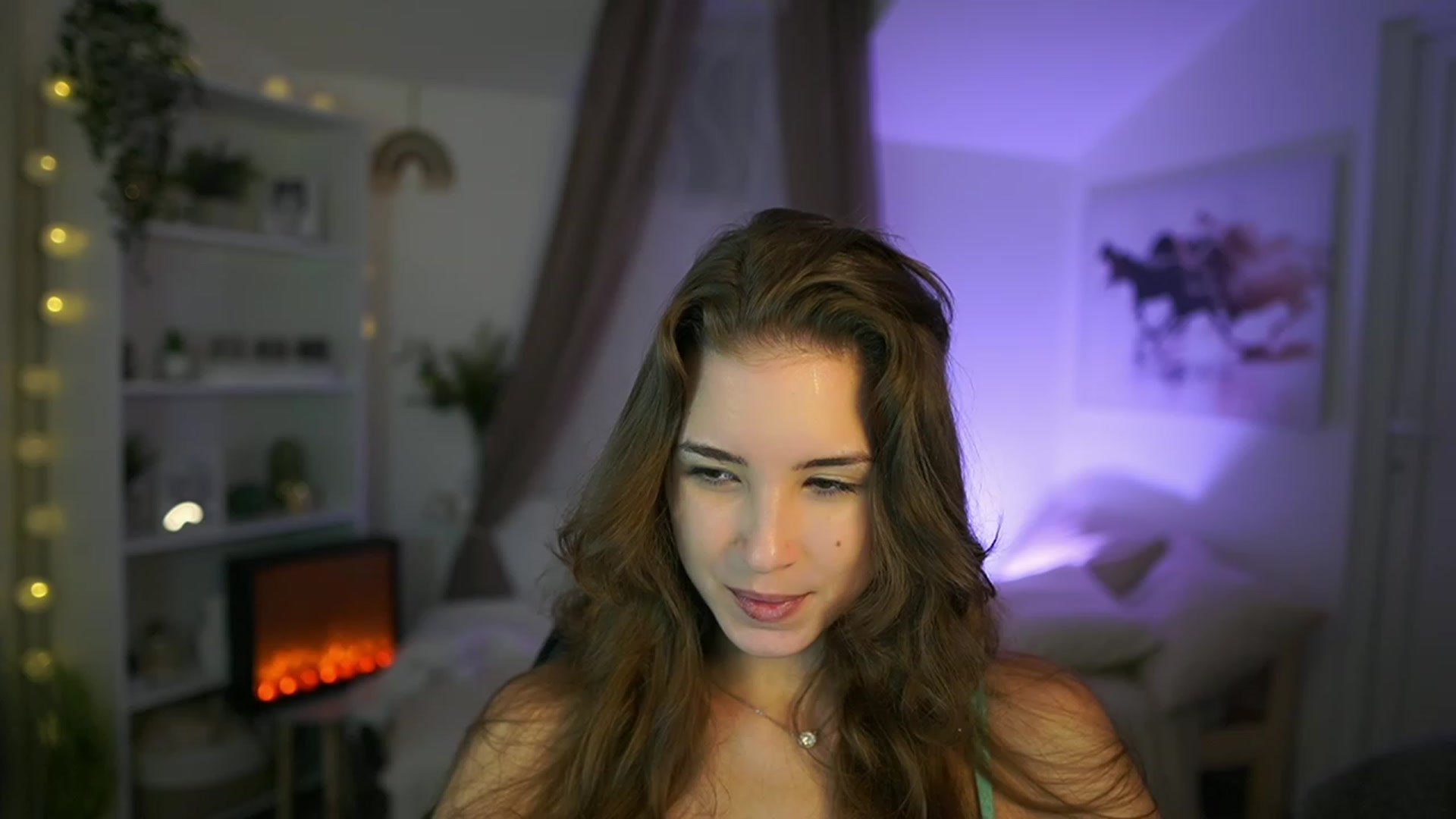 Gallery image thumbnail from Shy_jane's myfreecams stream on, 08/31/2023, 15:54 image 8 of 20