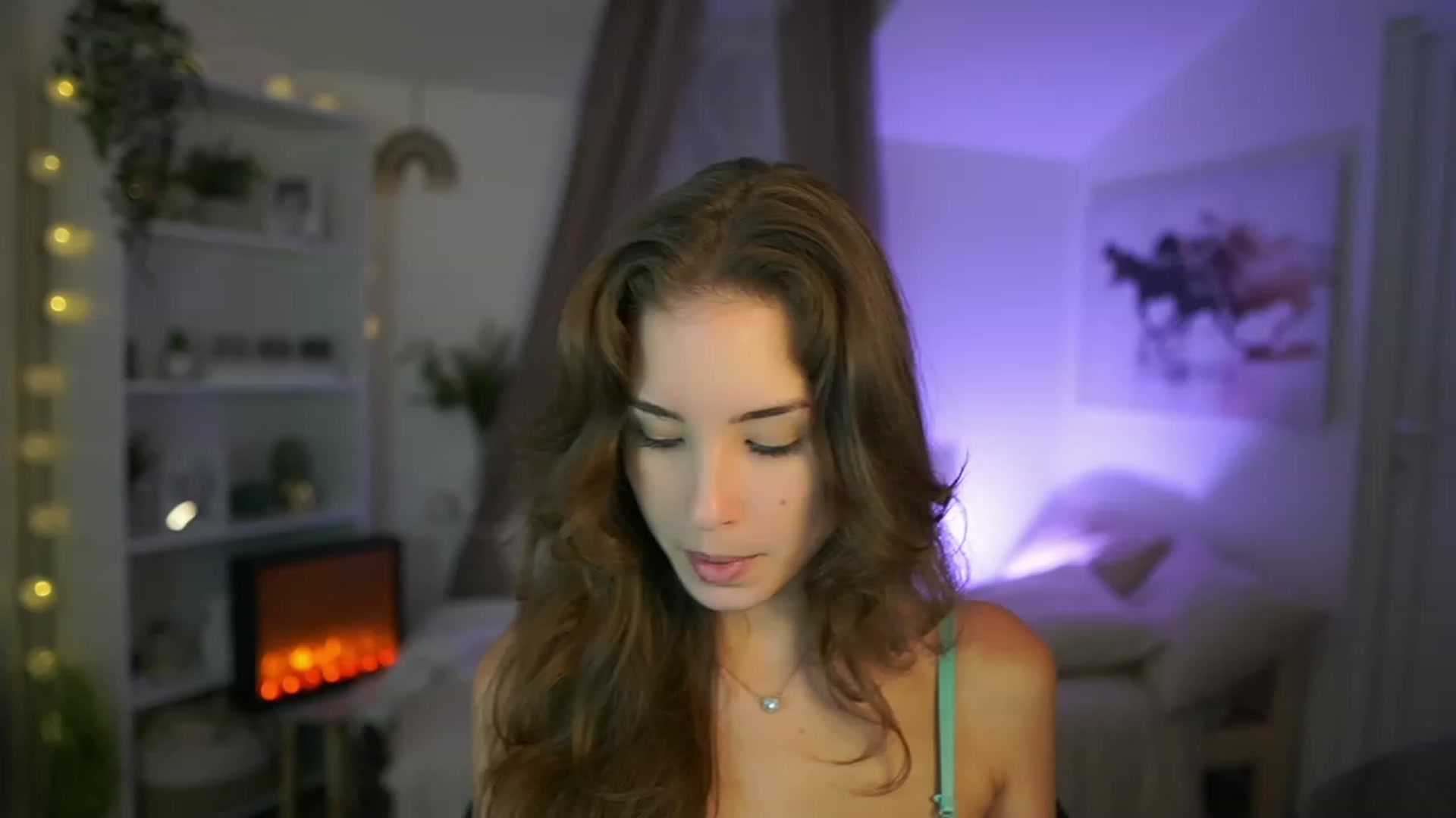 Gallery image thumbnail from Shy_jane's myfreecams stream on, 08/31/2023, 15:54 image 1 of 20
