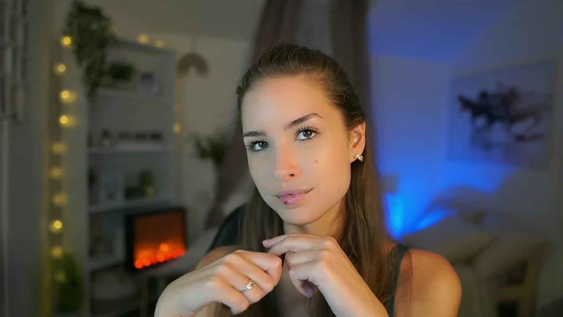 Gallery image thumbnail from Shy_jane's myfreecams stream on, 09/01/2023, 14:37 image 16 of 20