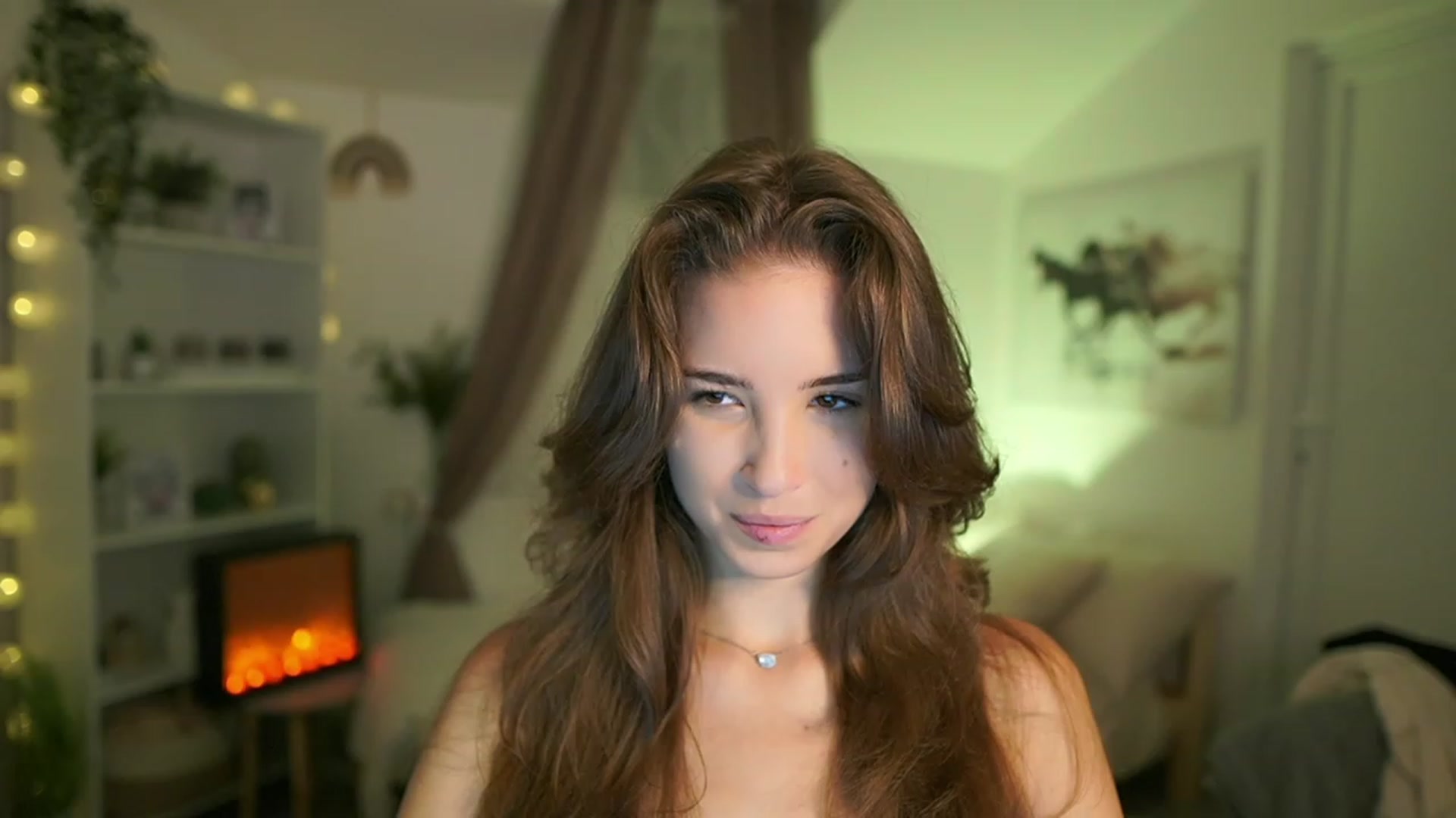 Gallery image thumbnail from Shy_jane's myfreecams stream on, 09/04/2023, 10:05 image 10 of 20