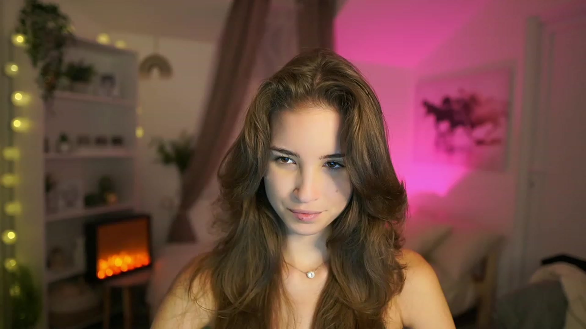 Gallery image thumbnail from Shy_jane's myfreecams stream on, 09/04/2023, 12:18 image 4 of 20