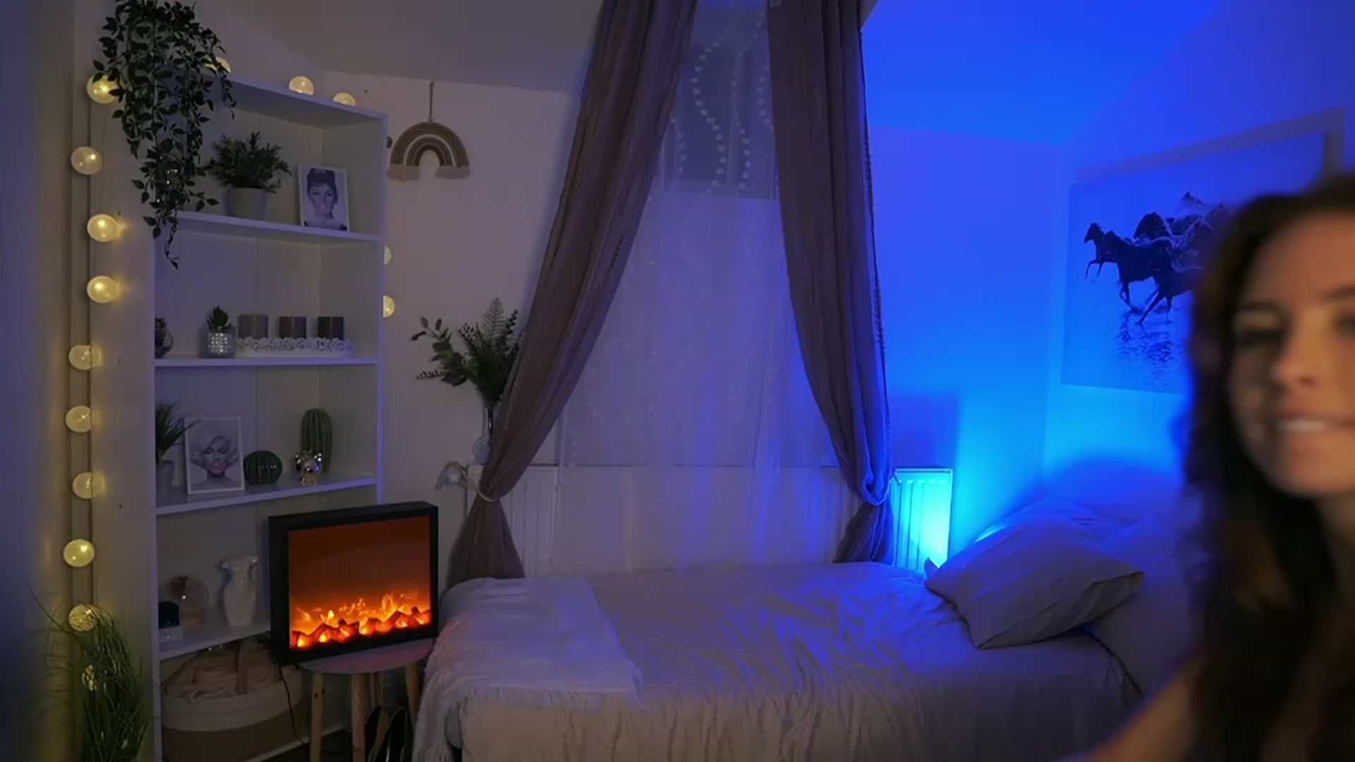 Gallery image thumbnail from Shy_jane's myfreecams stream on, 09/07/2023, 09:44 image 10 of 20