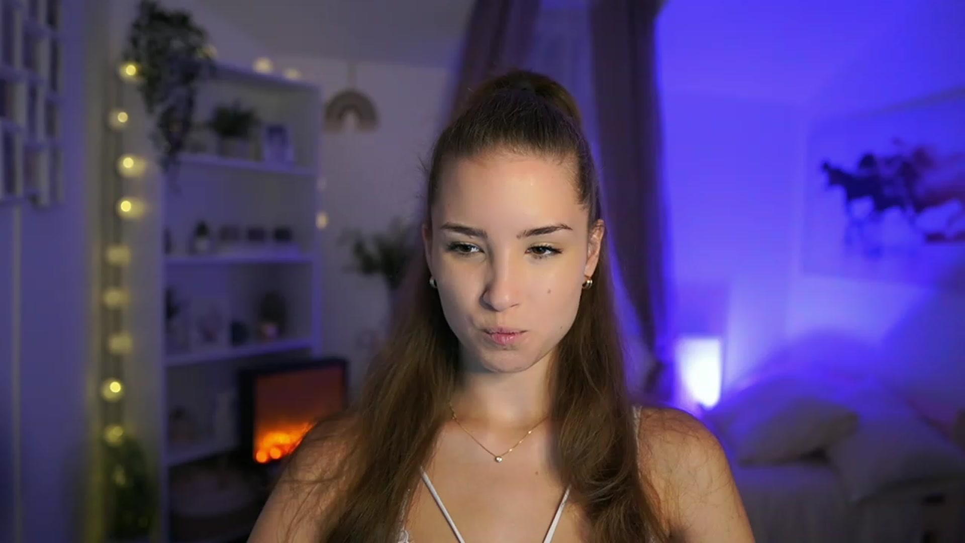 Gallery image thumbnail from Shy_jane's myfreecams stream on, 09/12/2023, 09:24 image 11 of 20