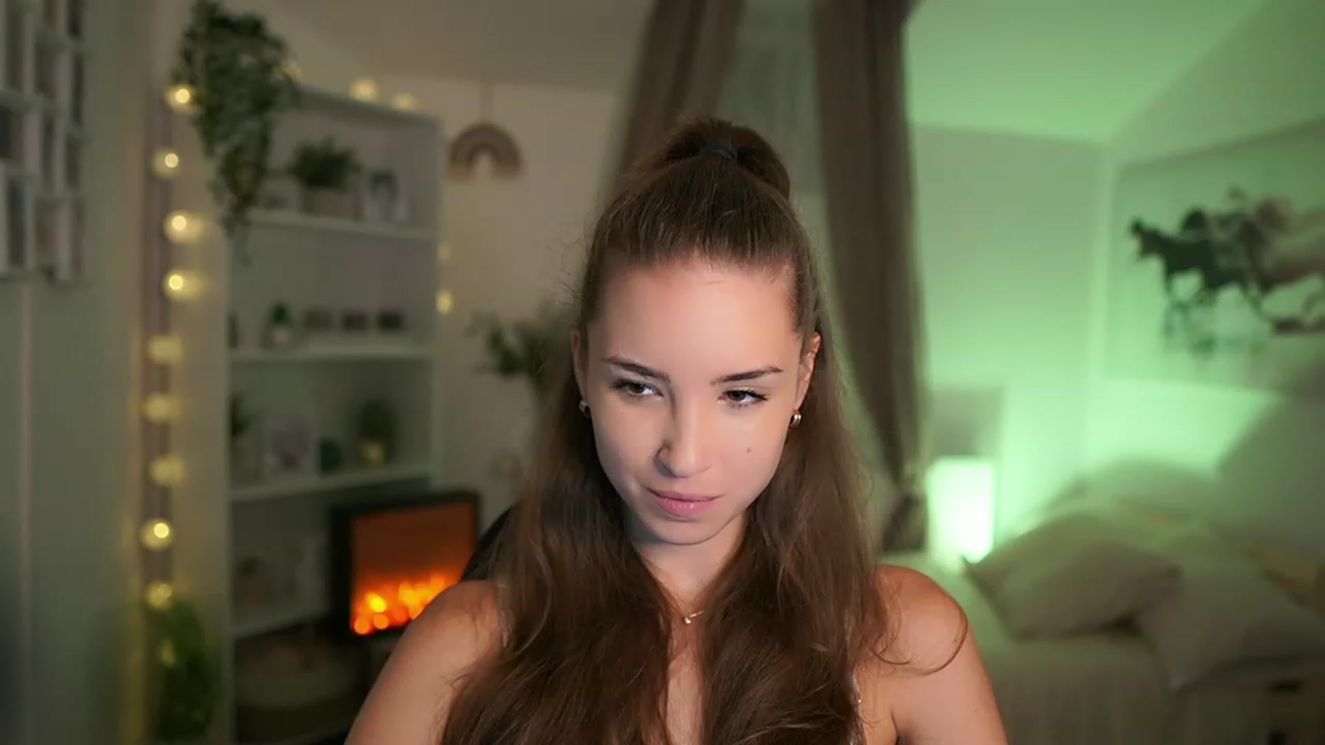Gallery image thumbnail from Shy_jane's myfreecams stream on, 09/12/2023, 10:50 image 5 of 20