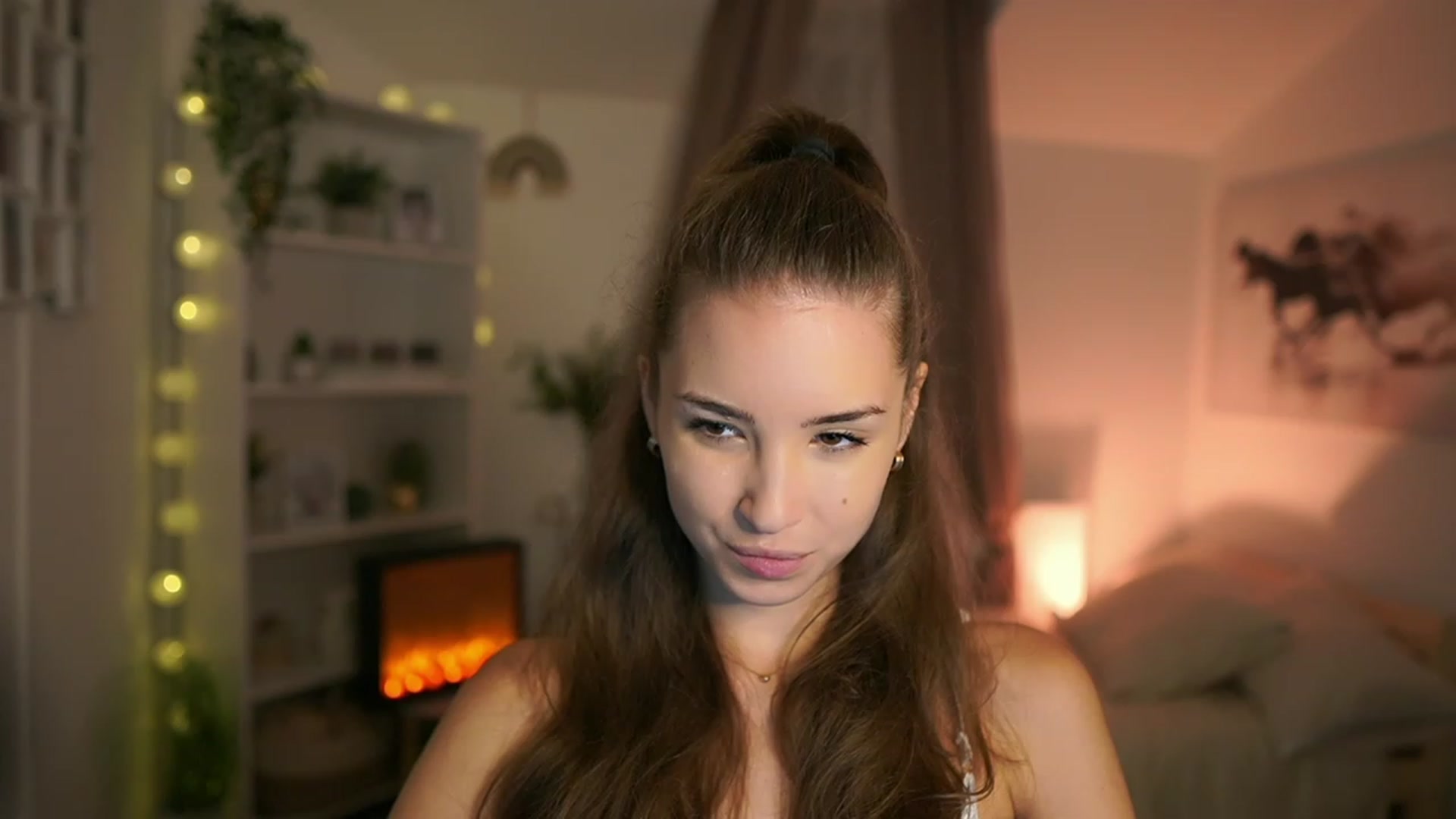 Gallery image thumbnail from Shy_jane's myfreecams stream on, 09/12/2023, 10:50 image 12 of 20