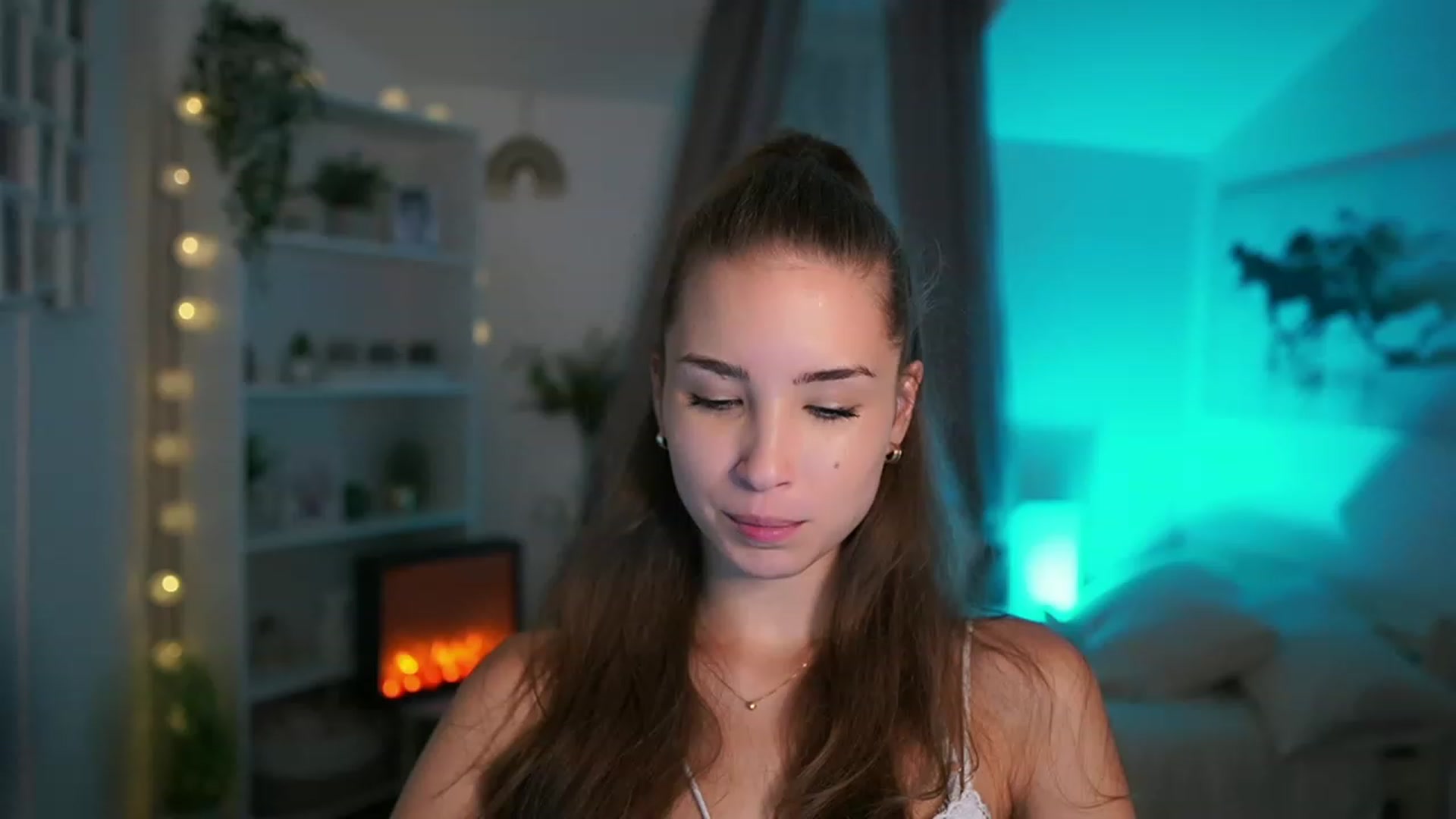 Gallery image thumbnail from Shy_jane's myfreecams stream on, 09/12/2023, 12:48 image 8 of 20
