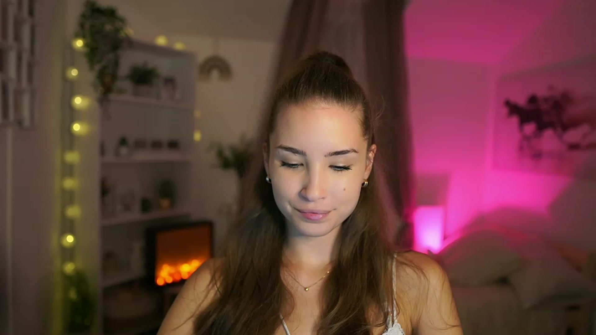 Gallery image thumbnail from Shy_jane's myfreecams stream on, 09/12/2023, 12:48 image 7 of 20