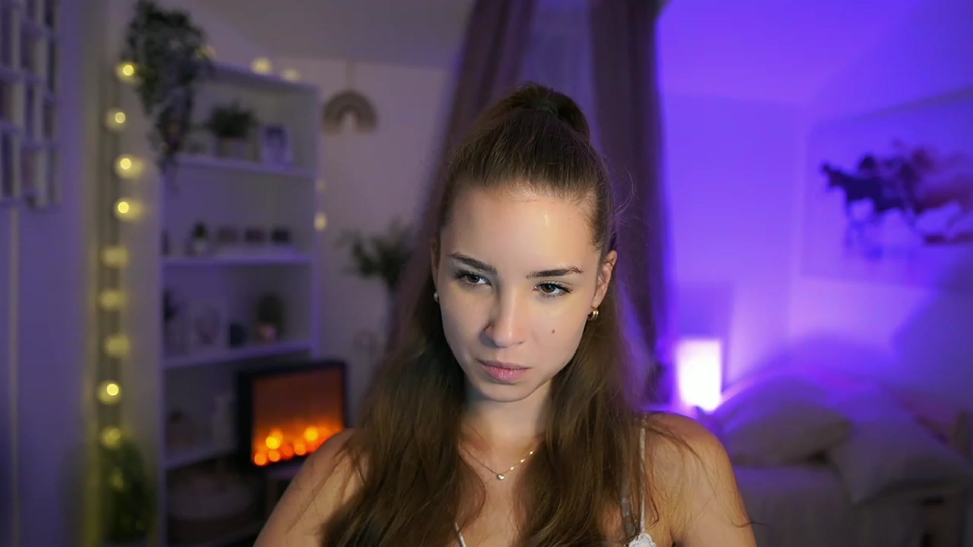 Gallery image thumbnail from Shy_jane's myfreecams stream on, 09/12/2023, 12:48 image 14 of 20