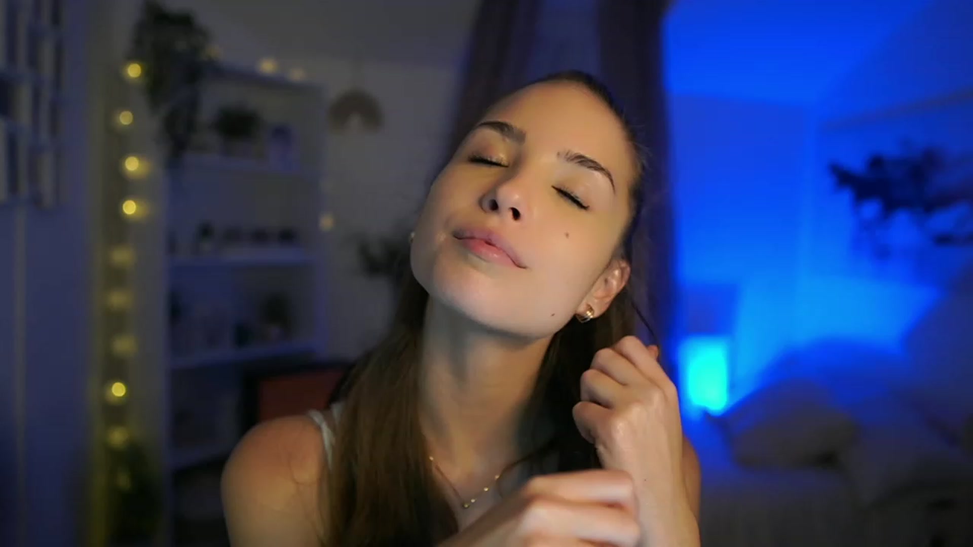 Gallery image thumbnail from Shy_jane's myfreecams stream on, 09/12/2023, 12:48 image 1 of 20