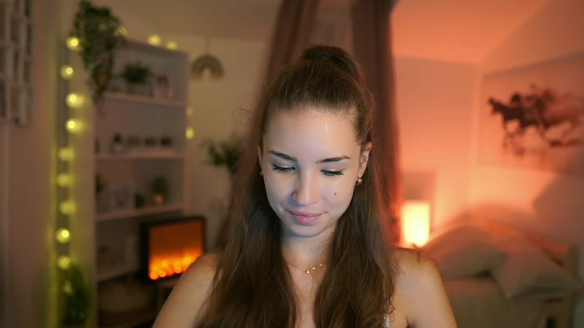 Gallery image thumbnail from Shy_jane's myfreecams stream on, 09/12/2023, 17:43 image 14 of 20