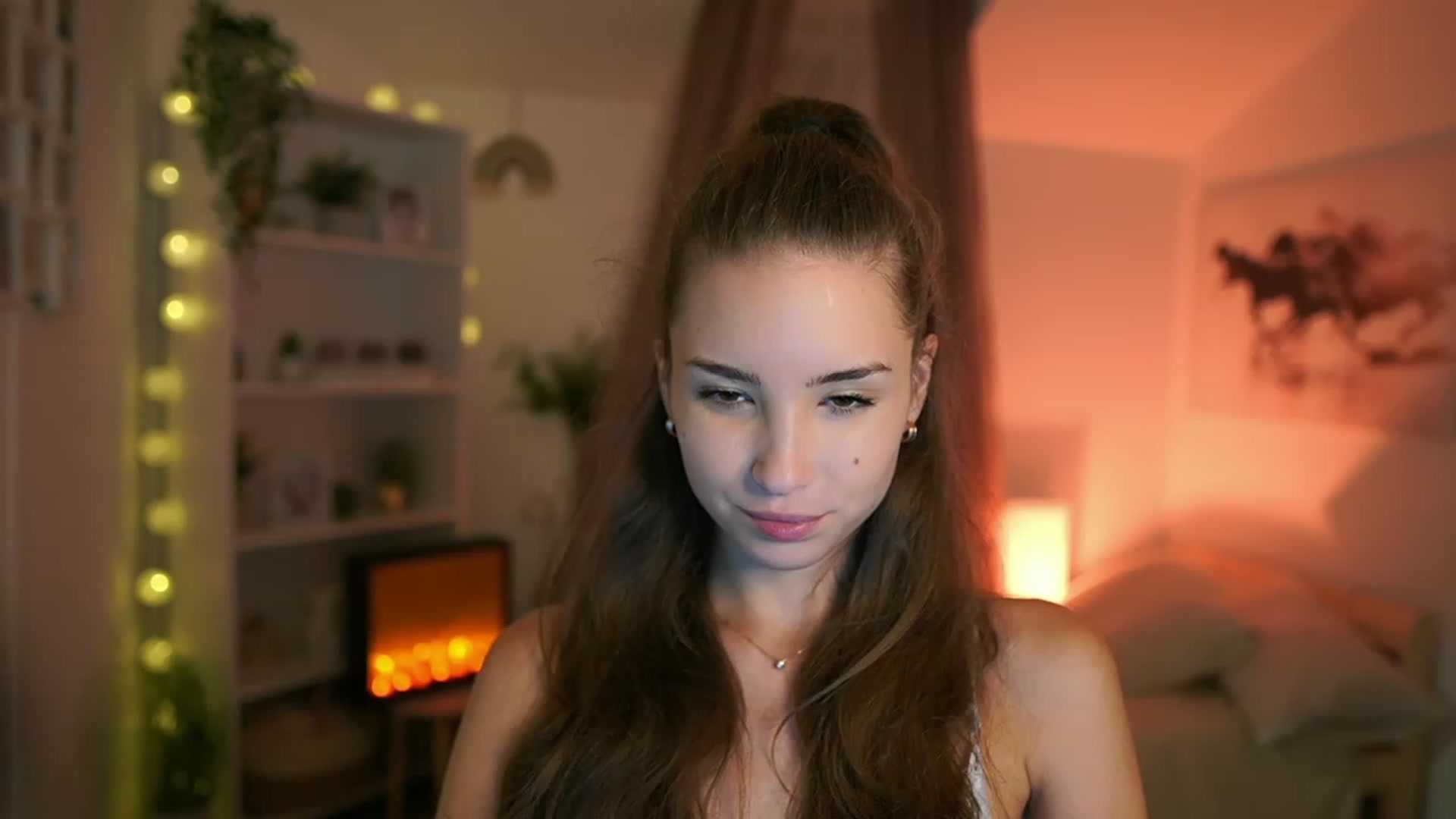 Gallery image thumbnail from Shy_jane's myfreecams stream on, 09/12/2023, 17:43 image 7 of 20