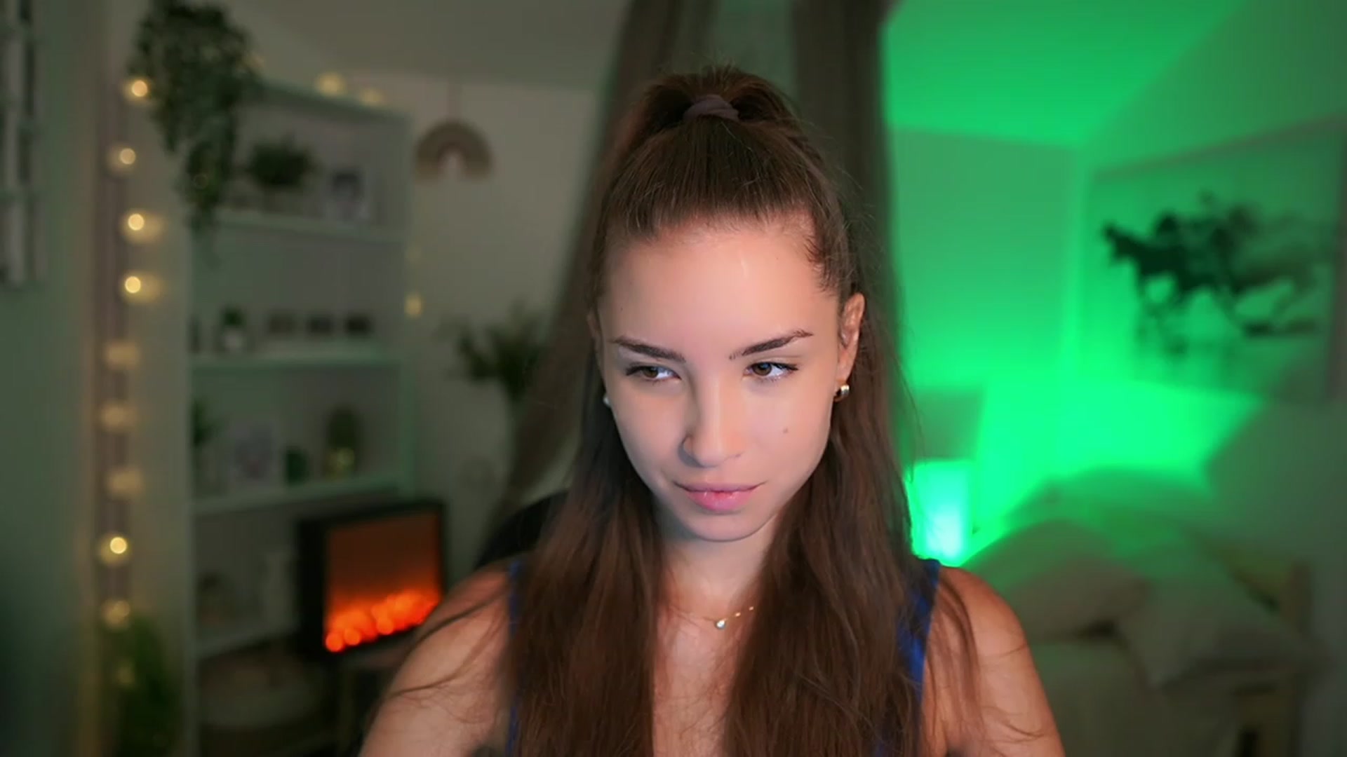Gallery image thumbnail from Shy_jane's myfreecams stream on, 09/14/2023, 08:57 image 11 of 20