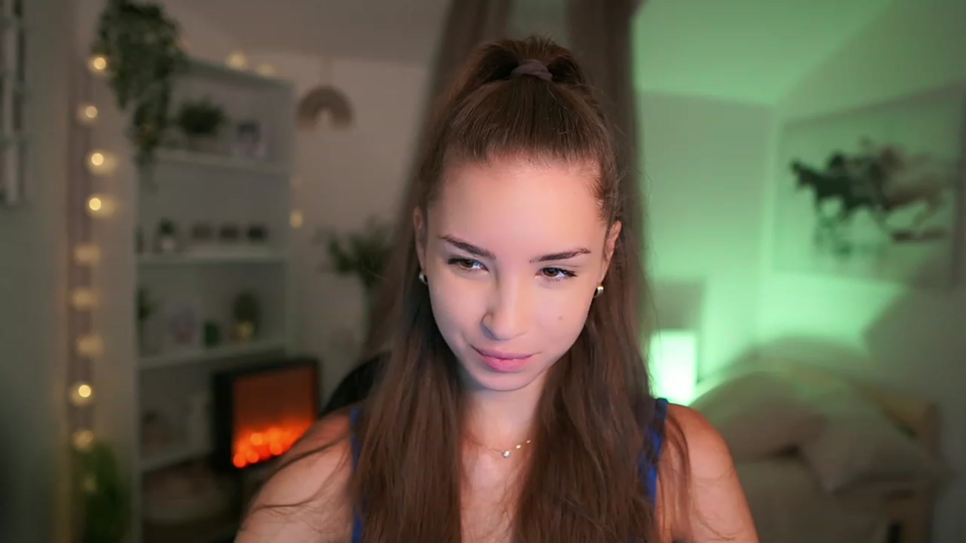 Gallery image thumbnail from Shy_jane's myfreecams stream on, 09/14/2023, 08:57 image 17 of 20