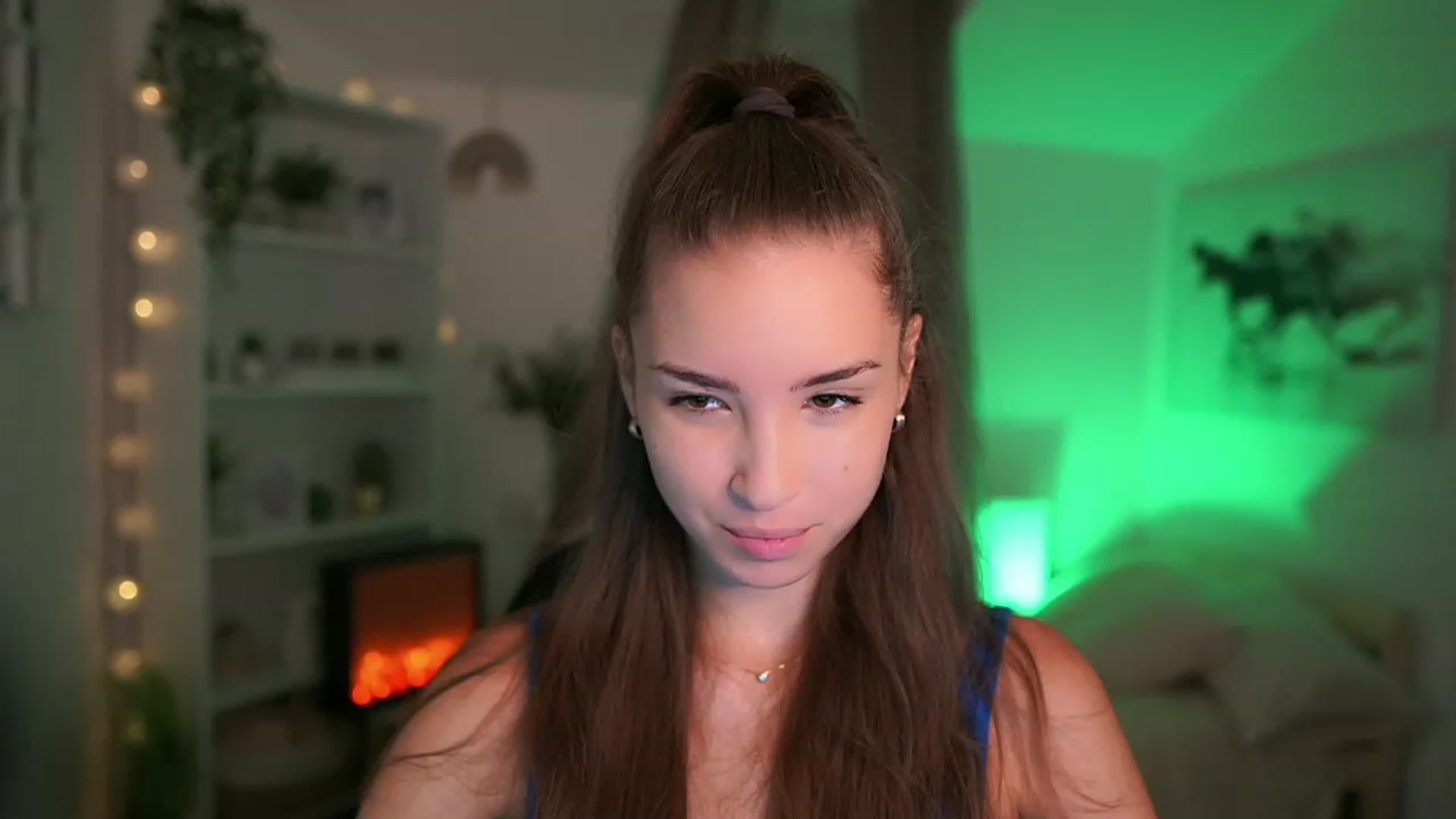 Gallery image thumbnail from Shy_jane's myfreecams stream on, 09/14/2023, 08:57 image 14 of 20