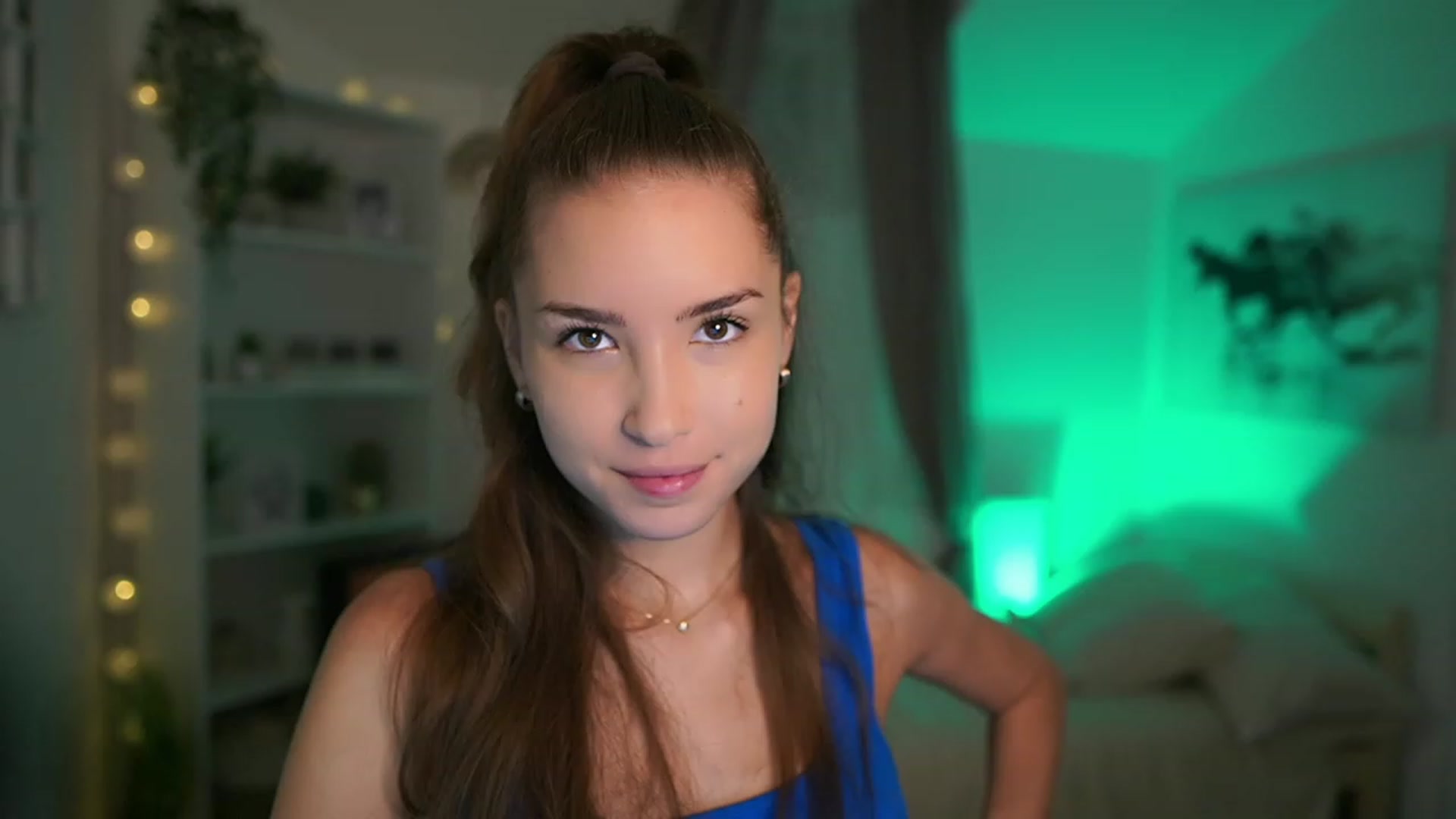Gallery image thumbnail from Shy_jane's myfreecams stream on, 09/14/2023, 08:57 image 8 of 20