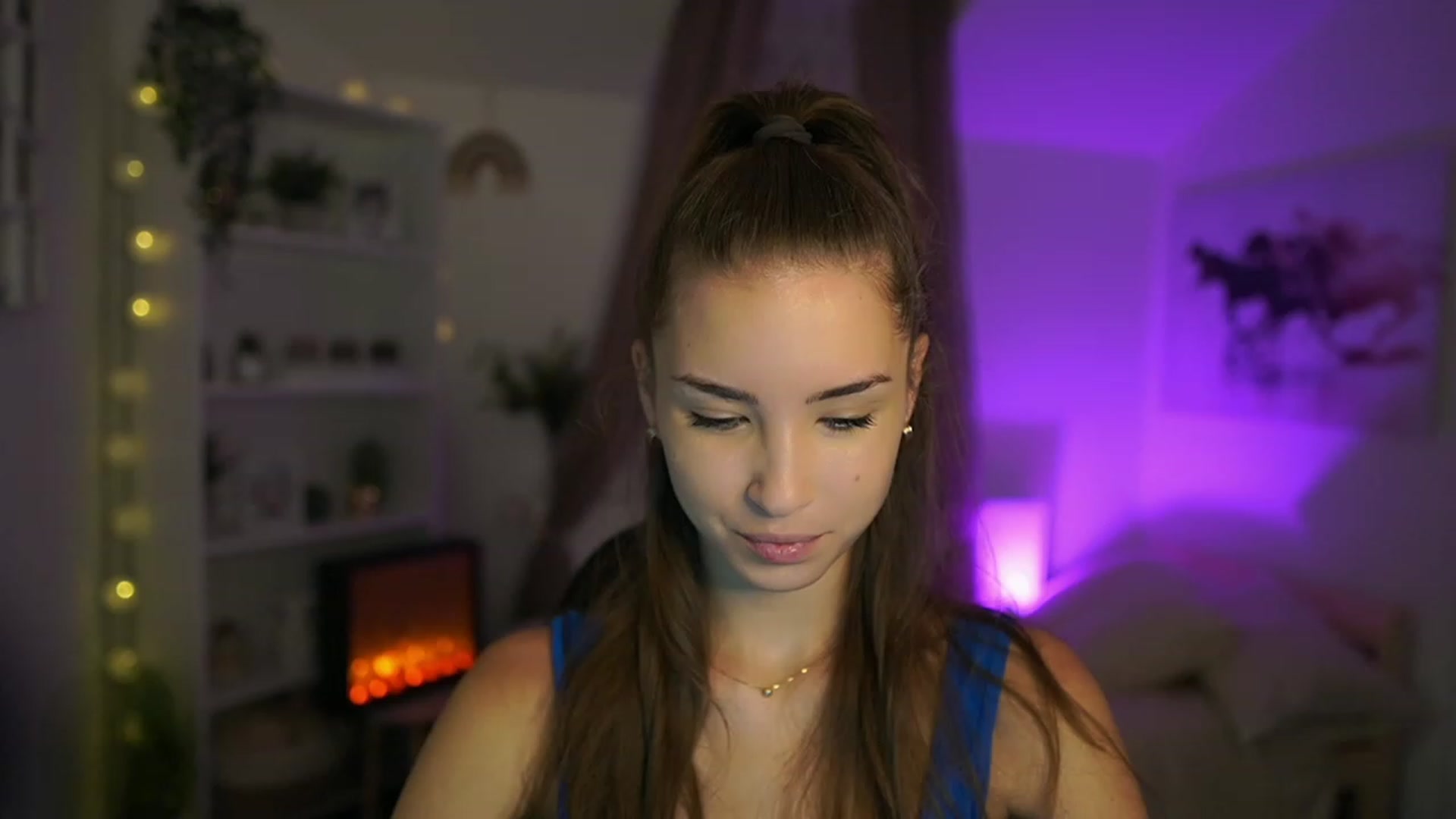 Gallery image thumbnail from Shy_jane's myfreecams stream on, 09/14/2023, 08:57 image 4 of 20