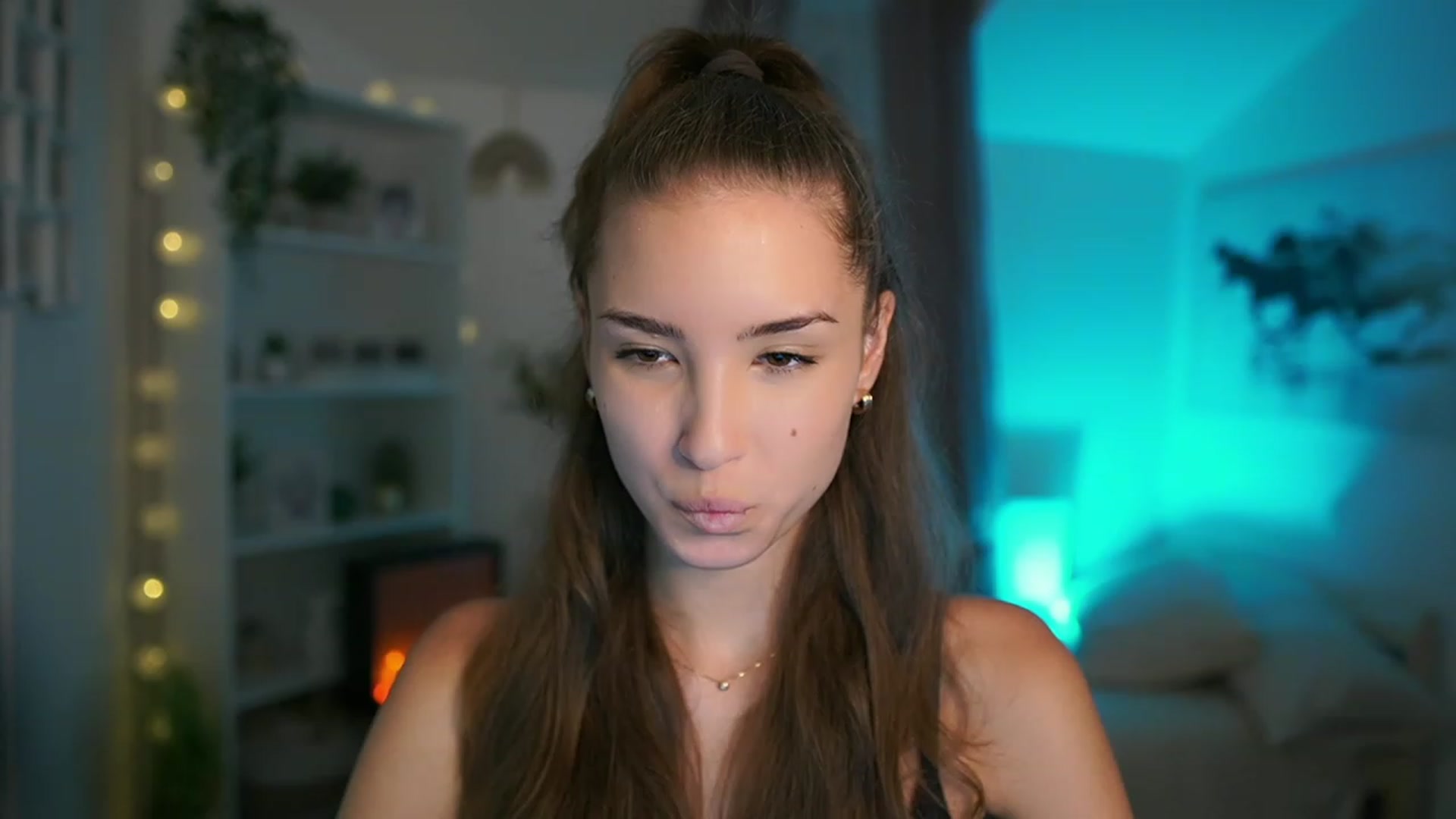 Gallery image thumbnail from Shy_jane's myfreecams stream on, 09/14/2023, 13:10 image 19 of 20
