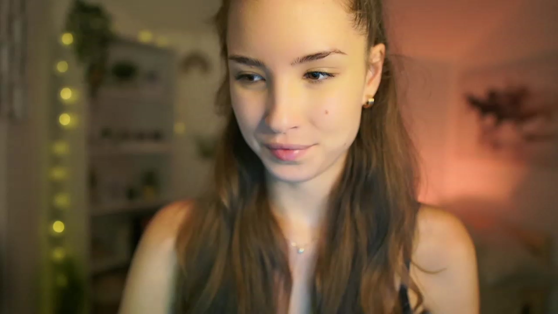 Gallery image thumbnail from Shy_jane's myfreecams stream on, 09/14/2023, 13:10 image 3 of 20