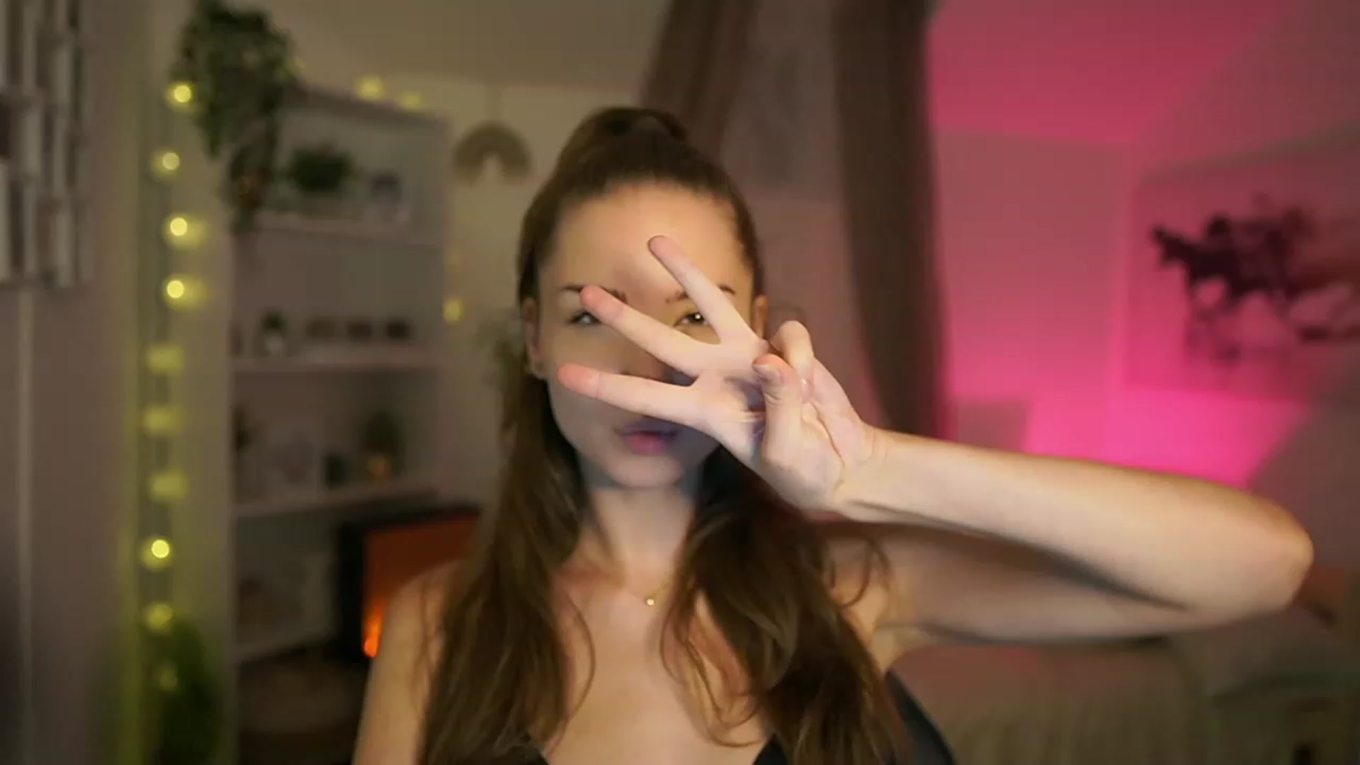 Gallery image thumbnail from Shy_jane's myfreecams stream on, 09/14/2023, 14:55 image 11 of 20