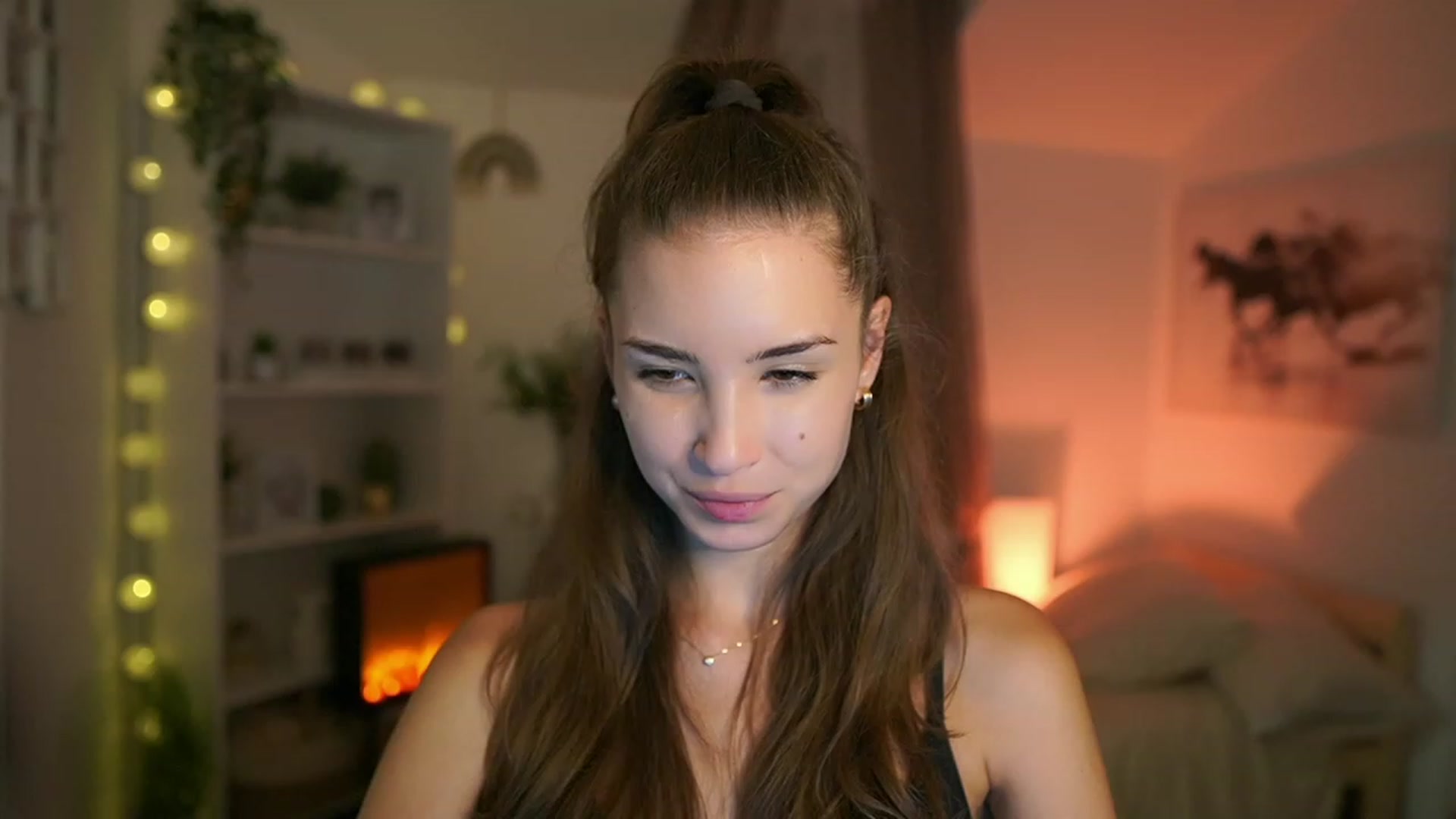 Gallery image thumbnail from Shy_jane's myfreecams stream on, 09/14/2023, 18:00 image 10 of 20