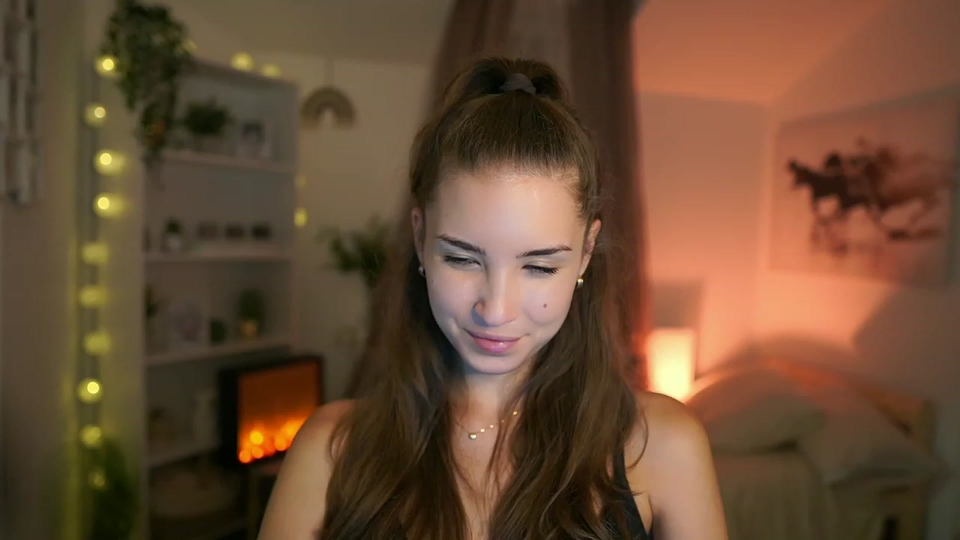 Gallery image thumbnail from Shy_jane's myfreecams stream on, 09/14/2023, 18:00 image 15 of 20